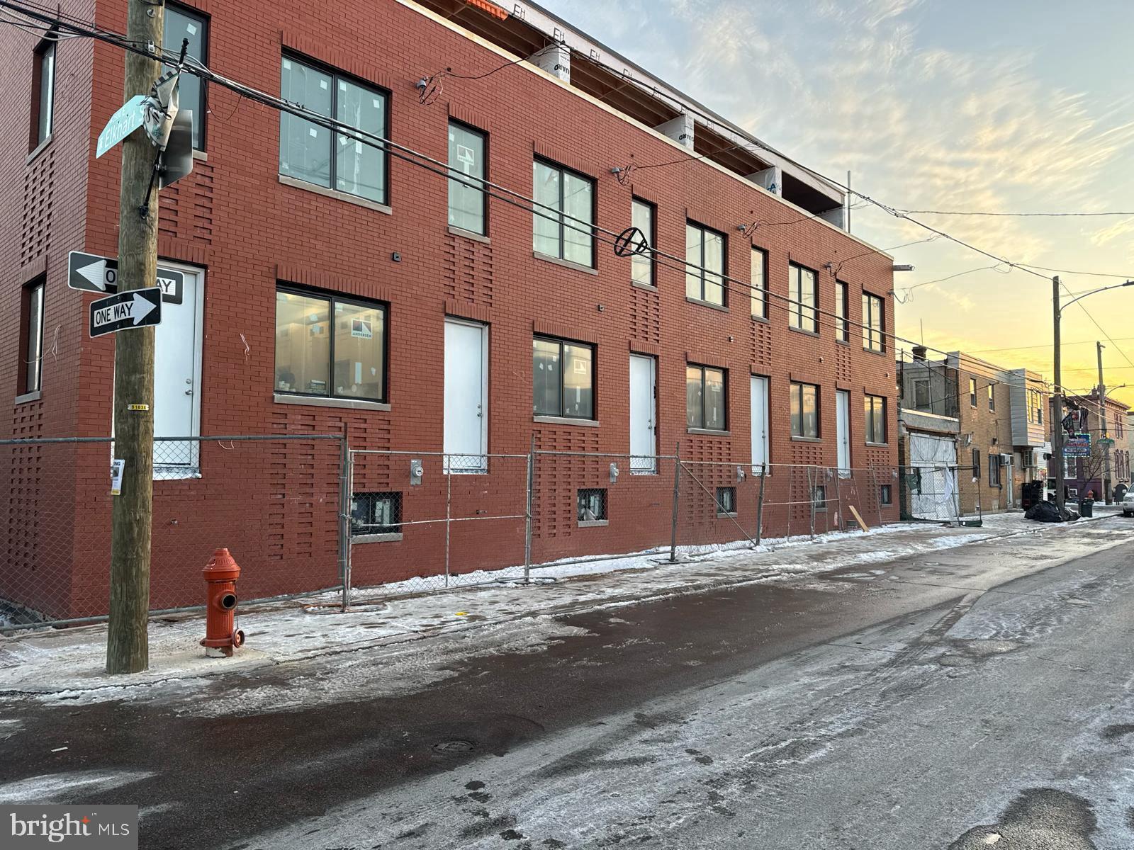 PORT RICHMOND - Residential