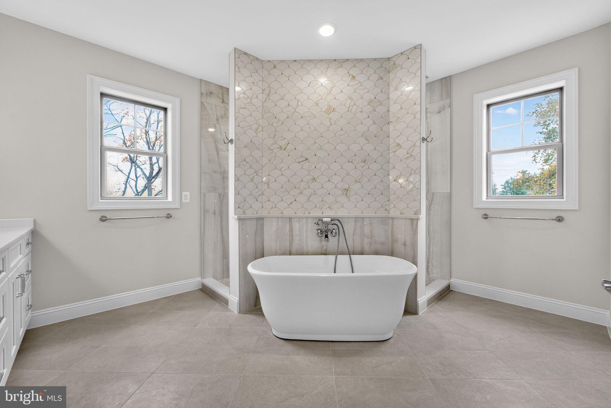 ROUND BAY - Residential