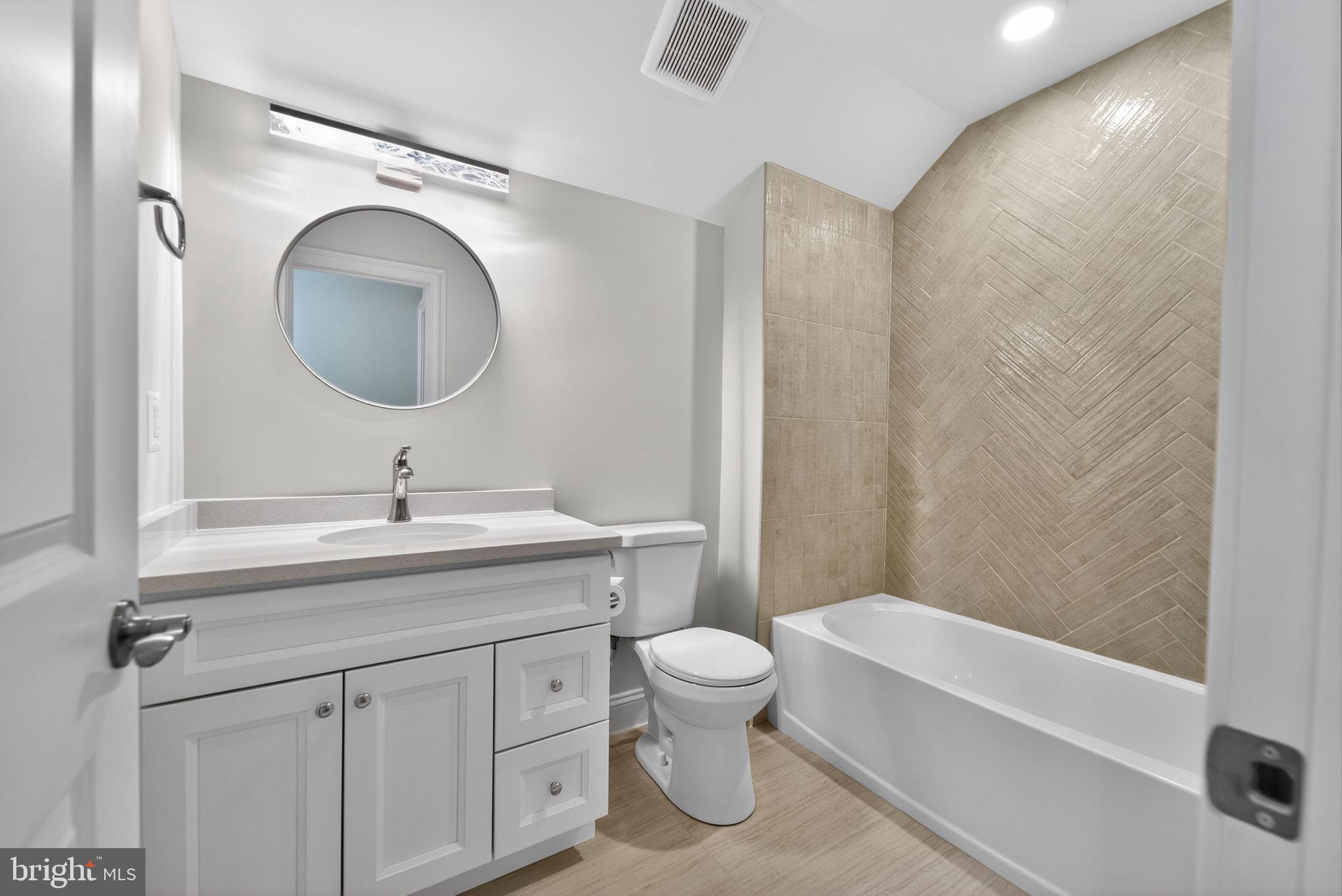 ROUND BAY - Residential