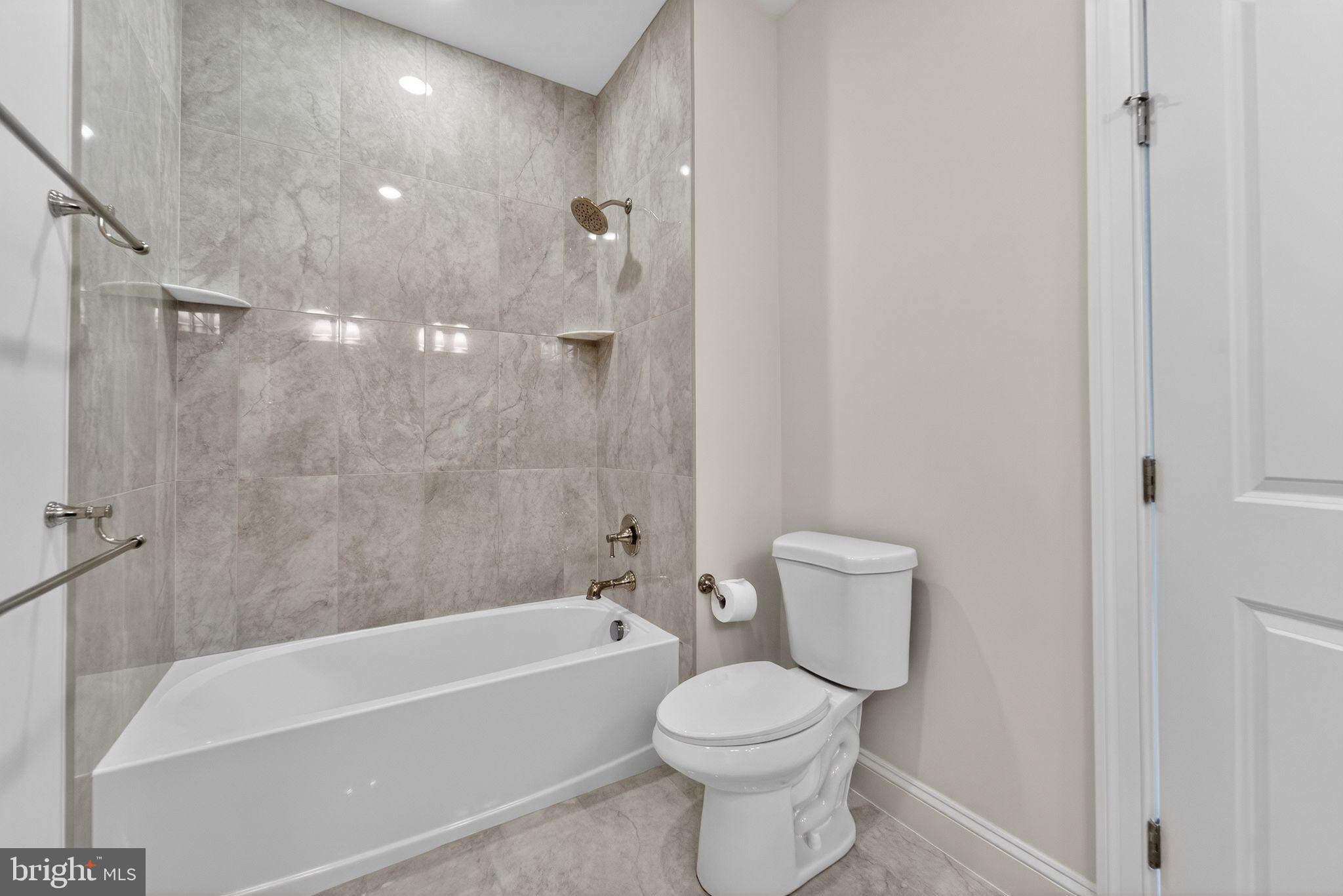 ROUND BAY - Residential