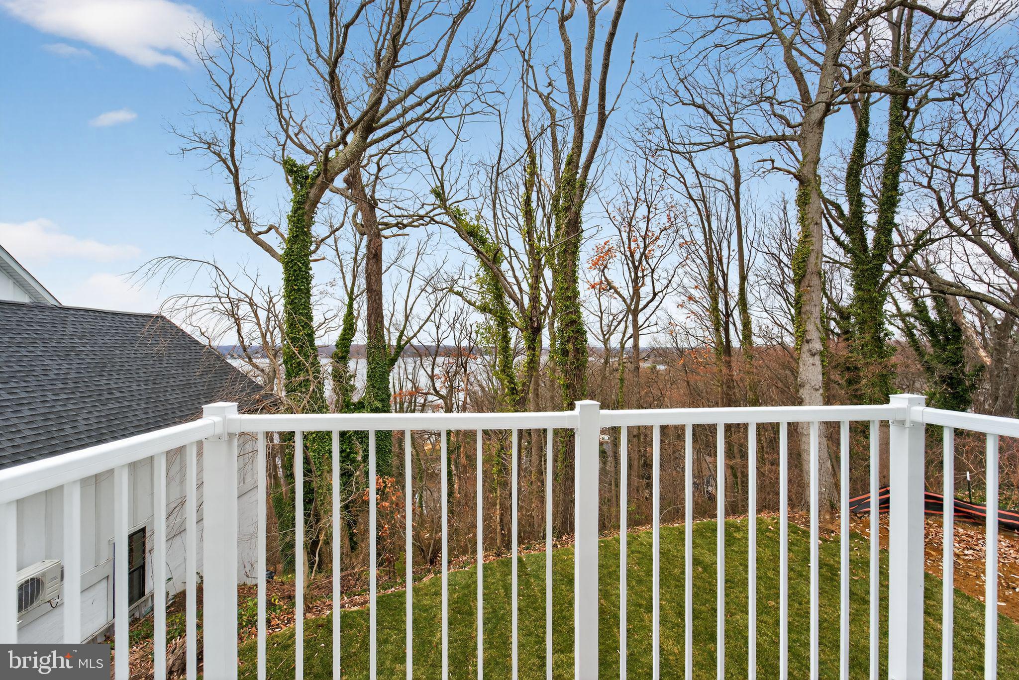 ROUND BAY - Residential