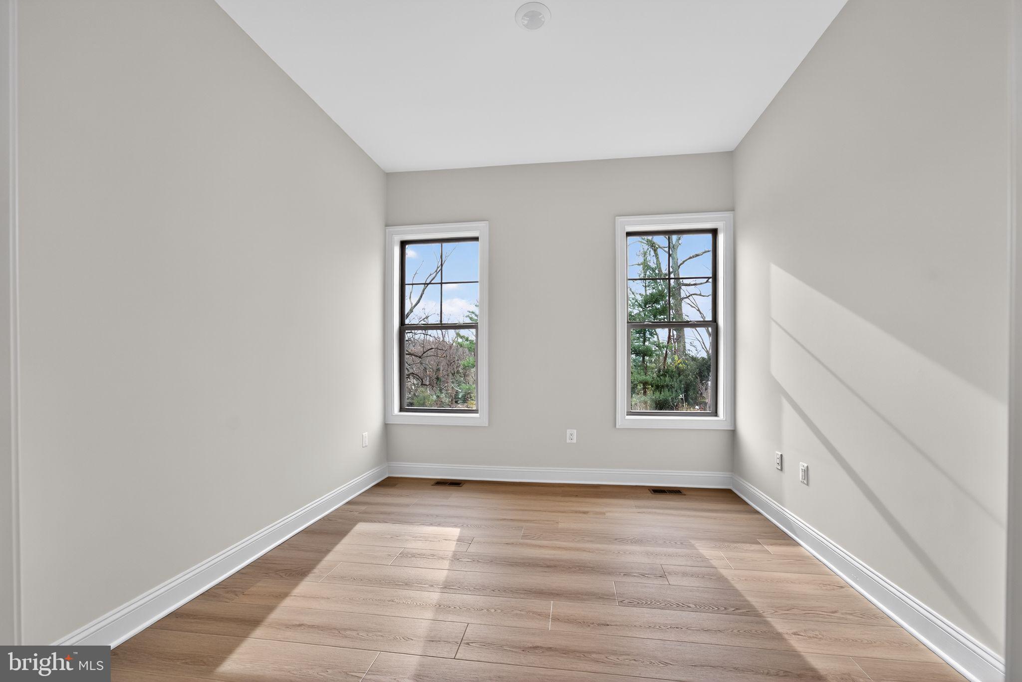 ROUND BAY - Residential