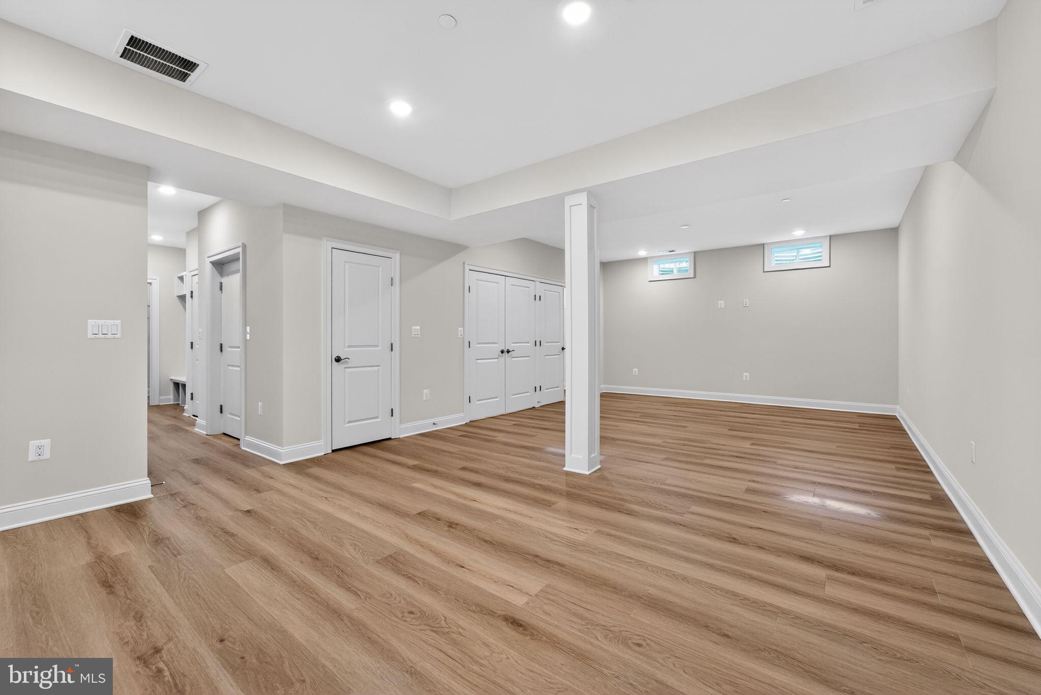 ROUND BAY - Residential