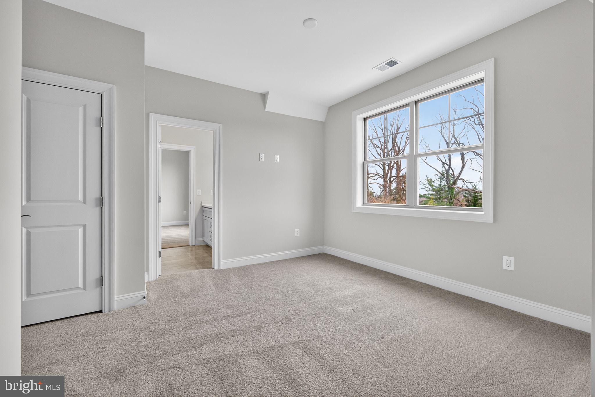 ROUND BAY - Residential