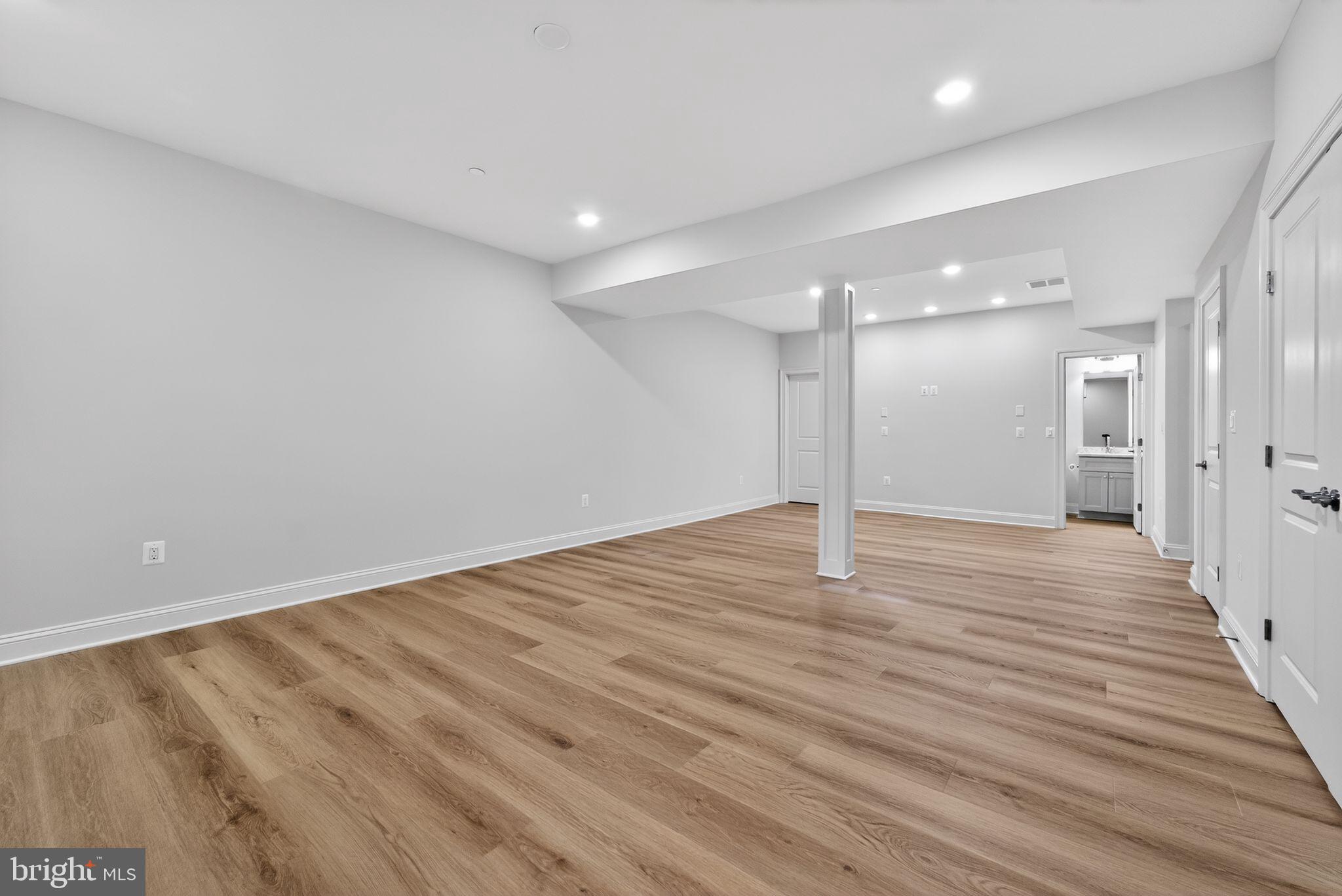 ROUND BAY - Residential