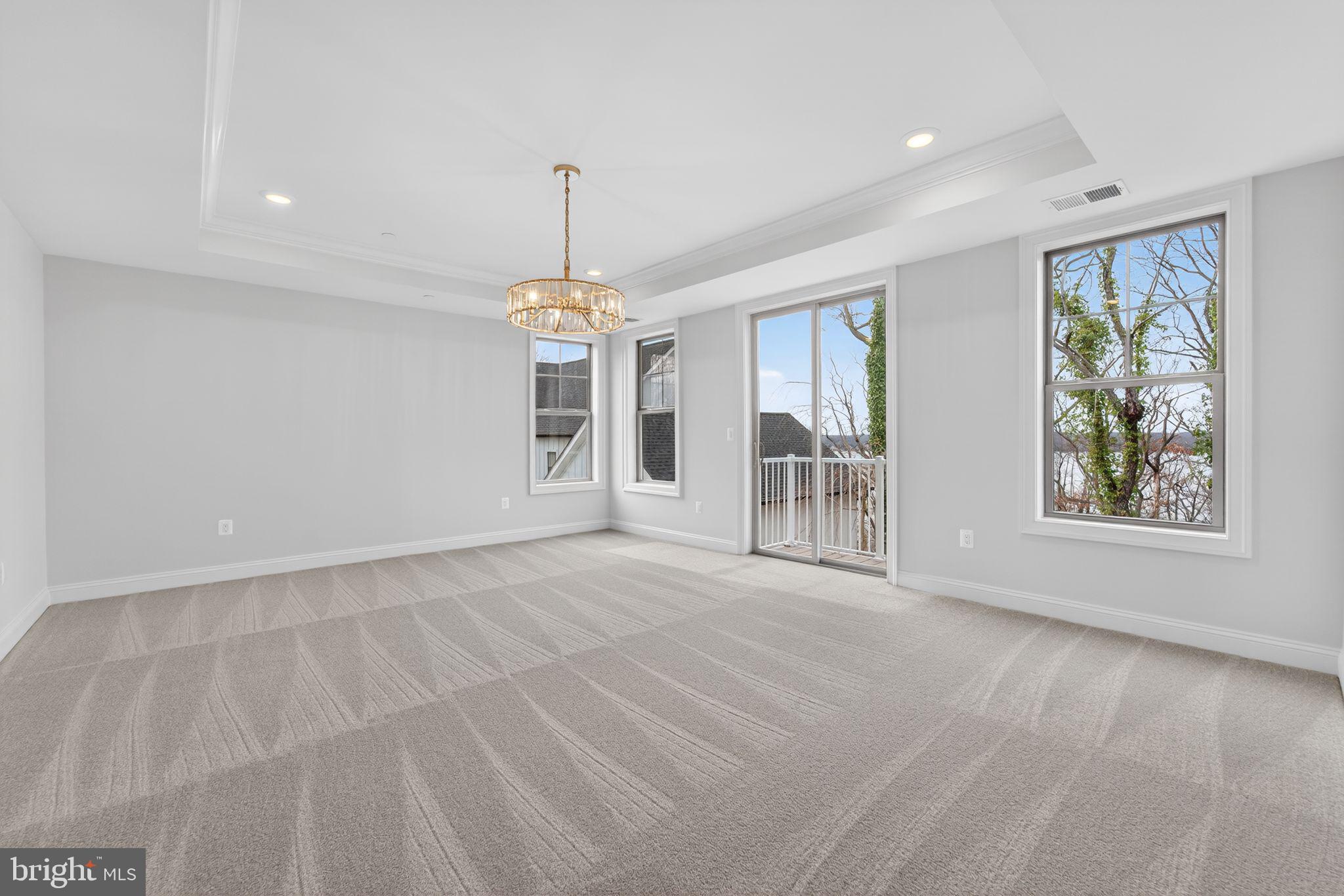 ROUND BAY - Residential