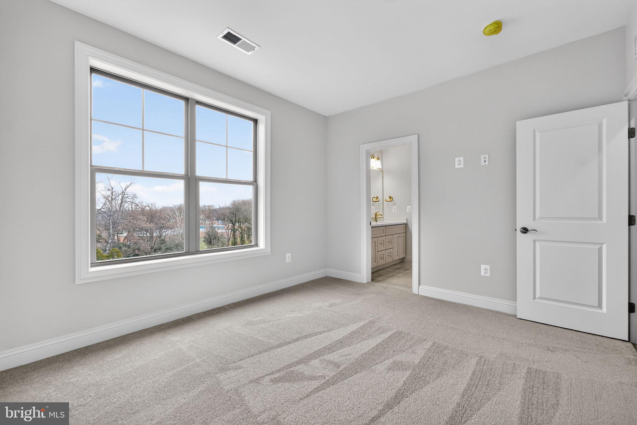 ROUND BAY - Residential