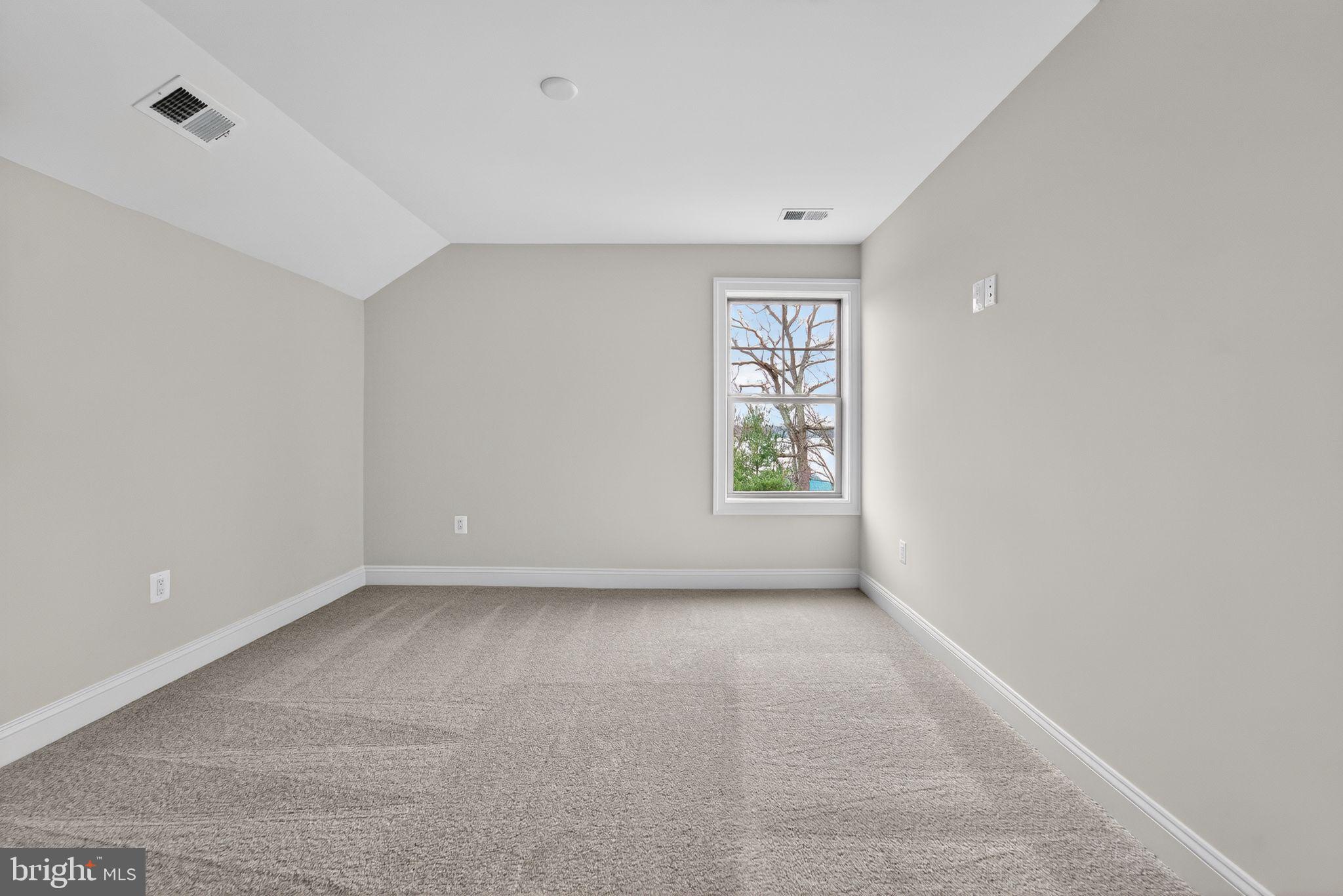 ROUND BAY - Residential