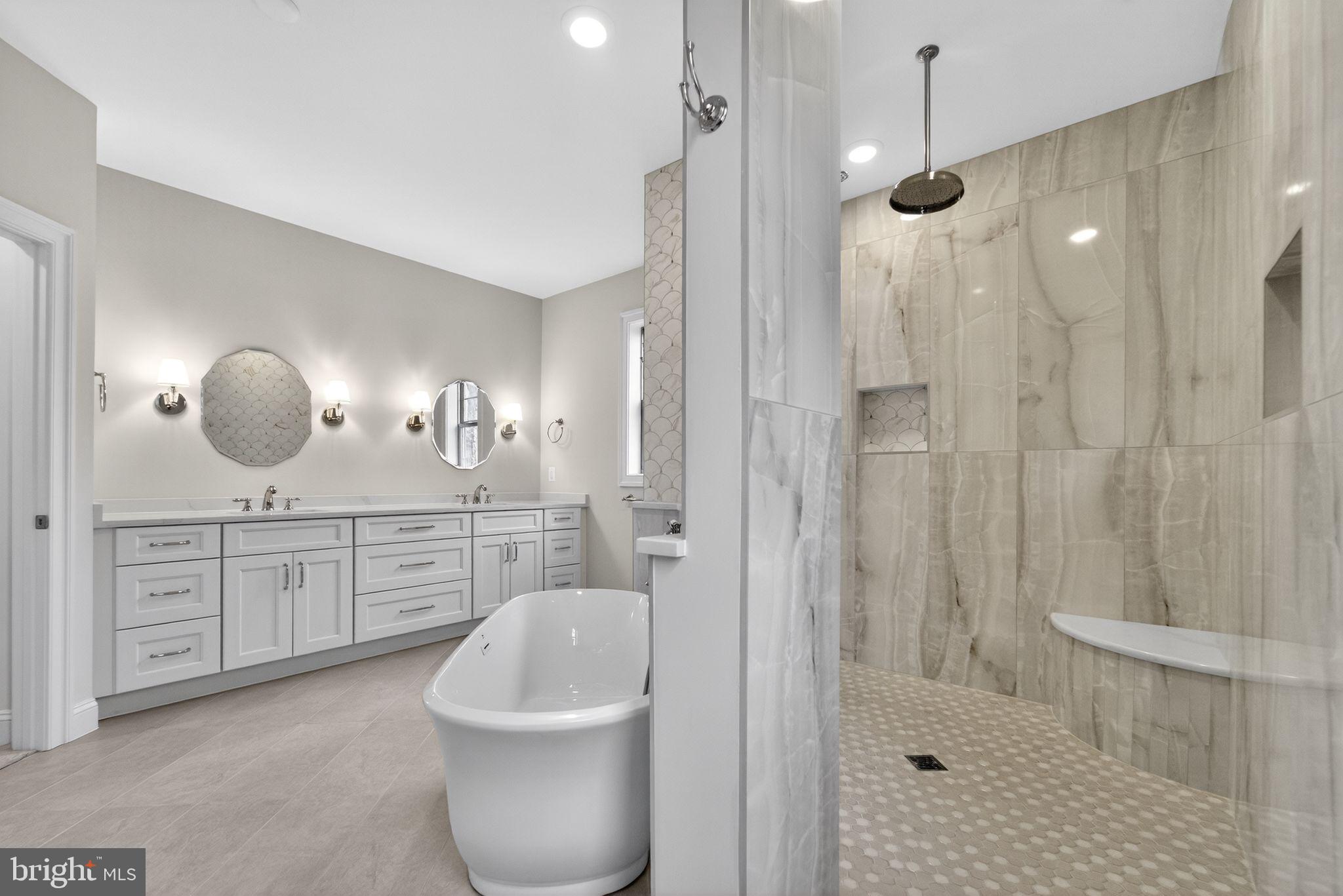 ROUND BAY - Residential