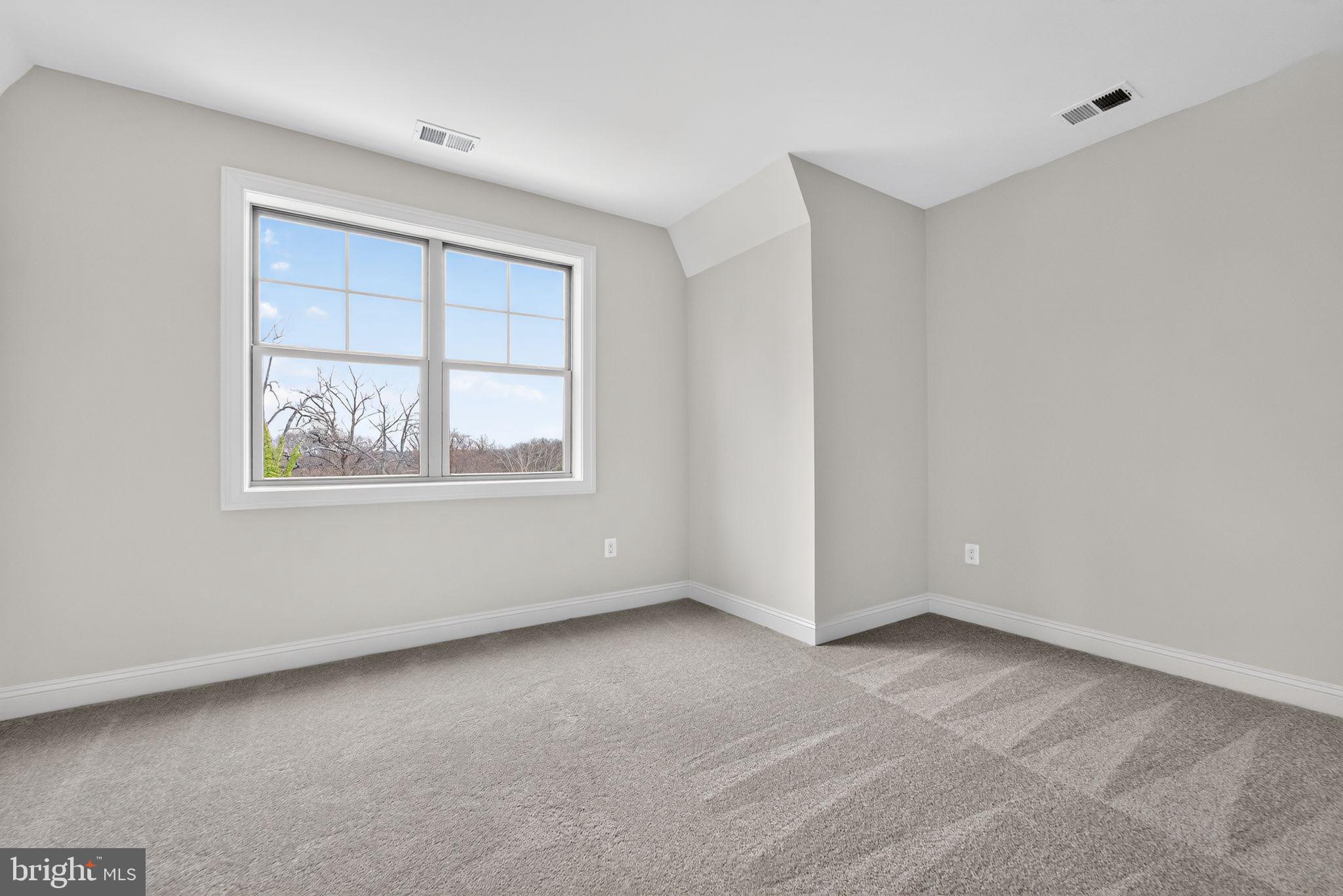 ROUND BAY - Residential