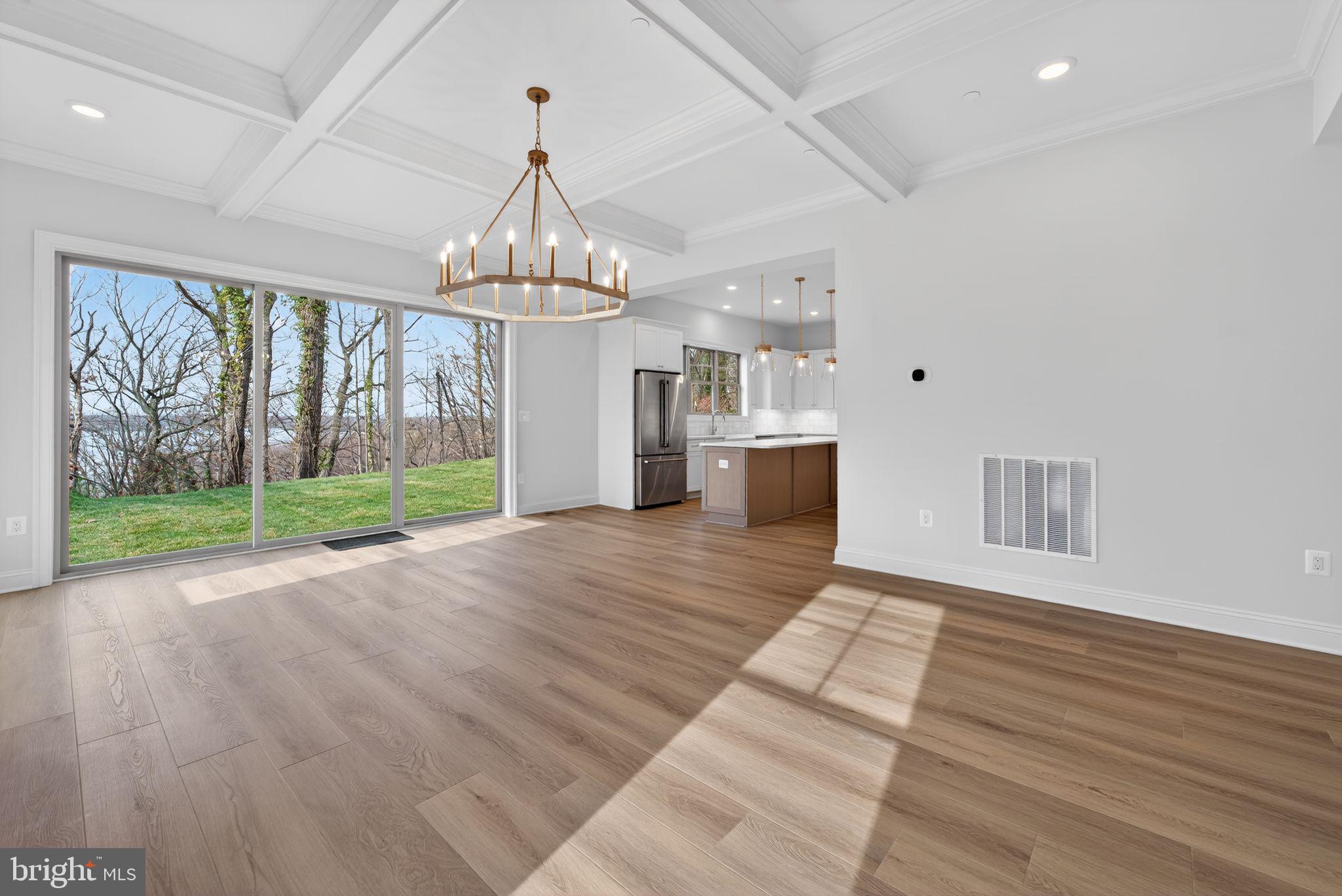 ROUND BAY - Residential