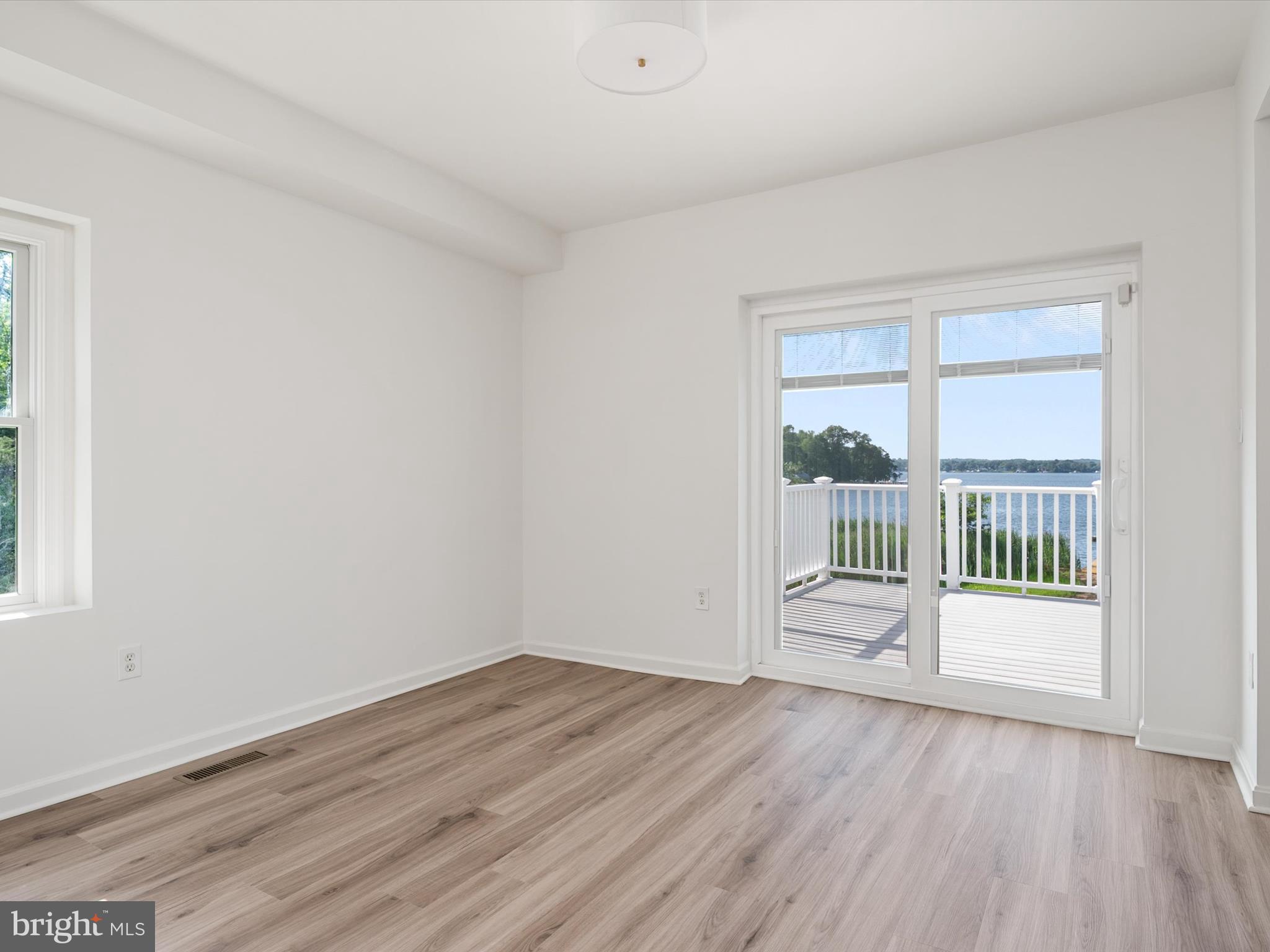 STEEDMANS POINT - Residential