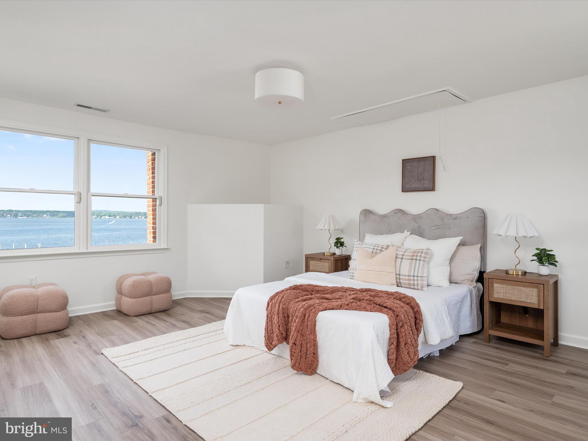 STEEDMANS POINT - Residential