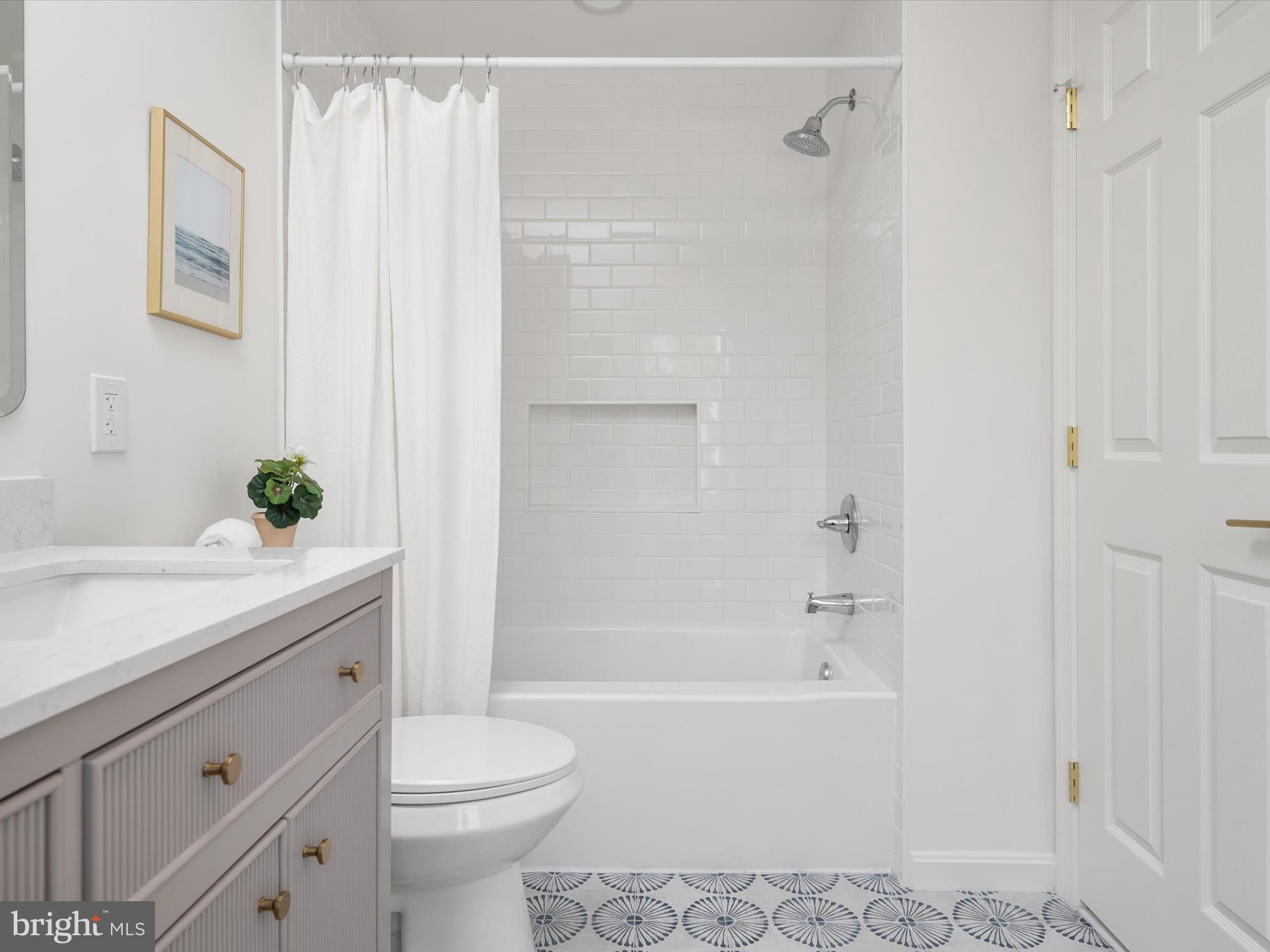 STEEDMANS POINT - Residential