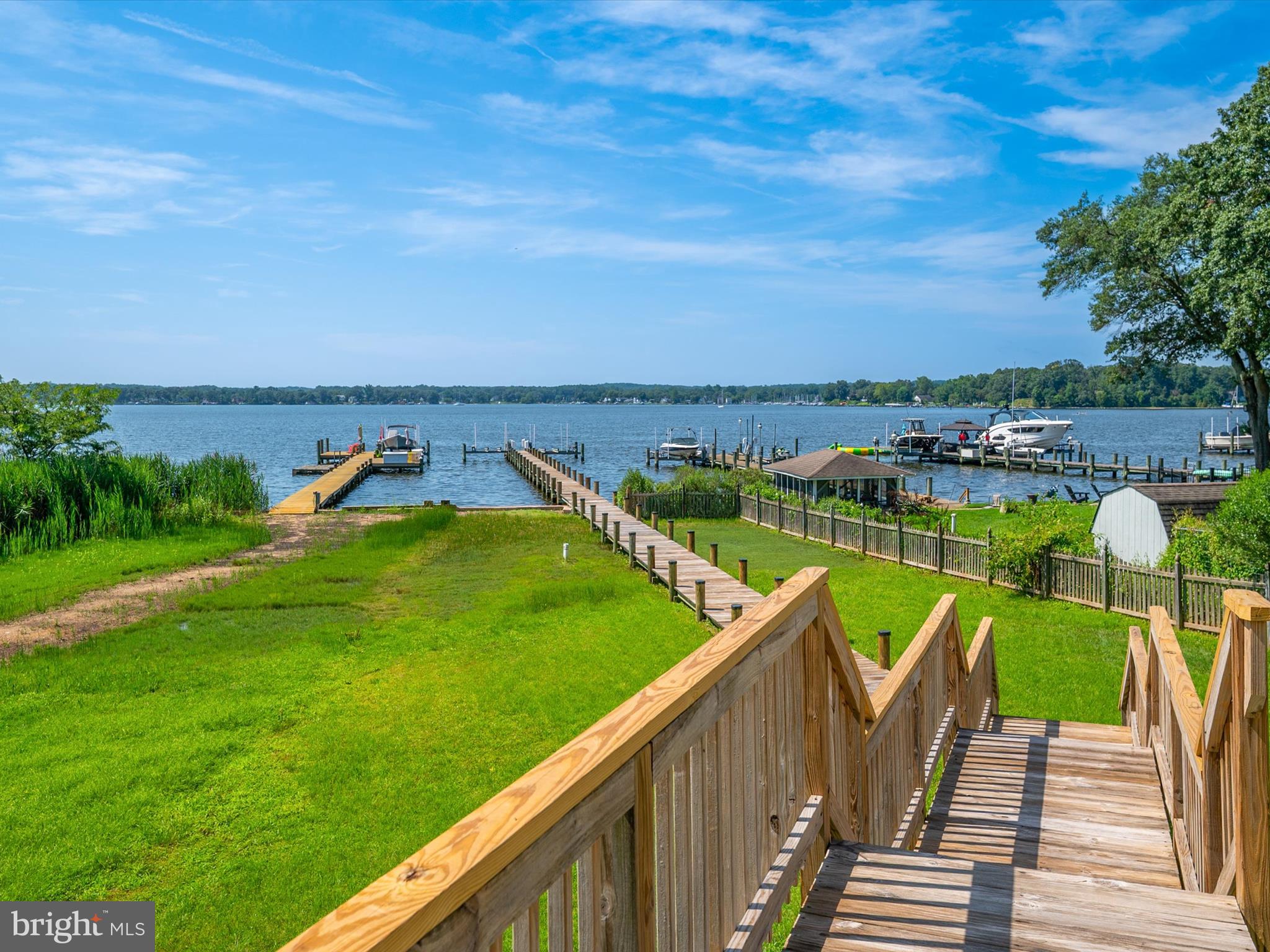 STEEDMANS POINT - Residential