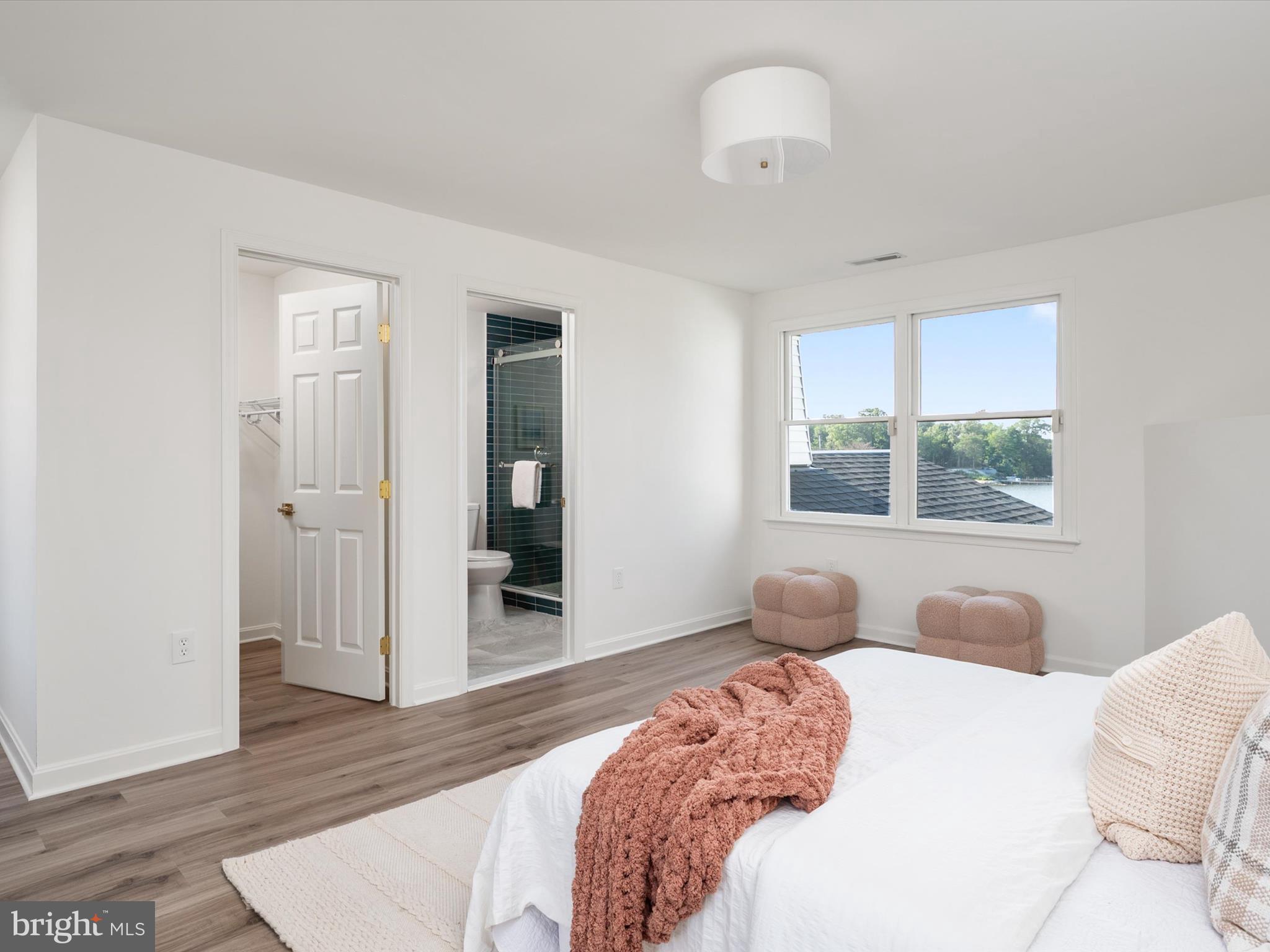 STEEDMANS POINT - Residential