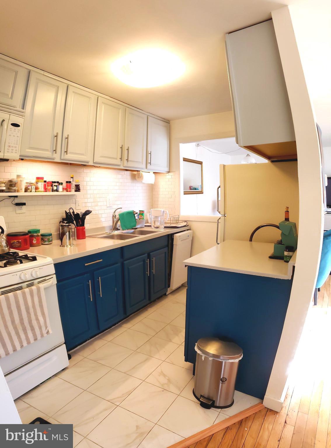 FRENCHMANS CREEK - Residential Lease