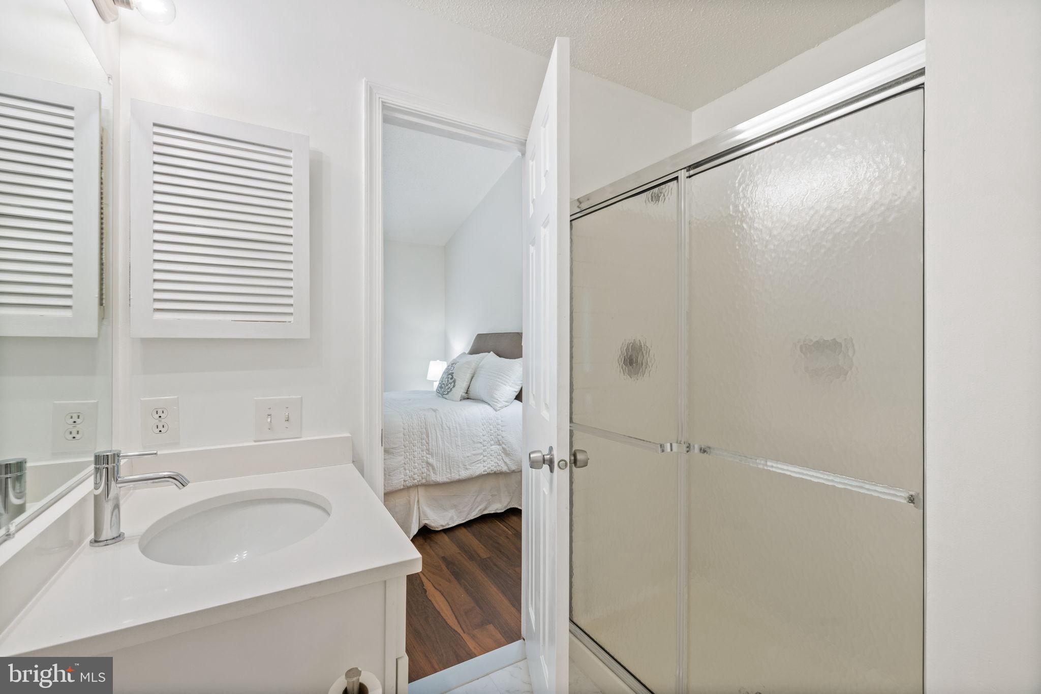 PENDERBROOK - Residential