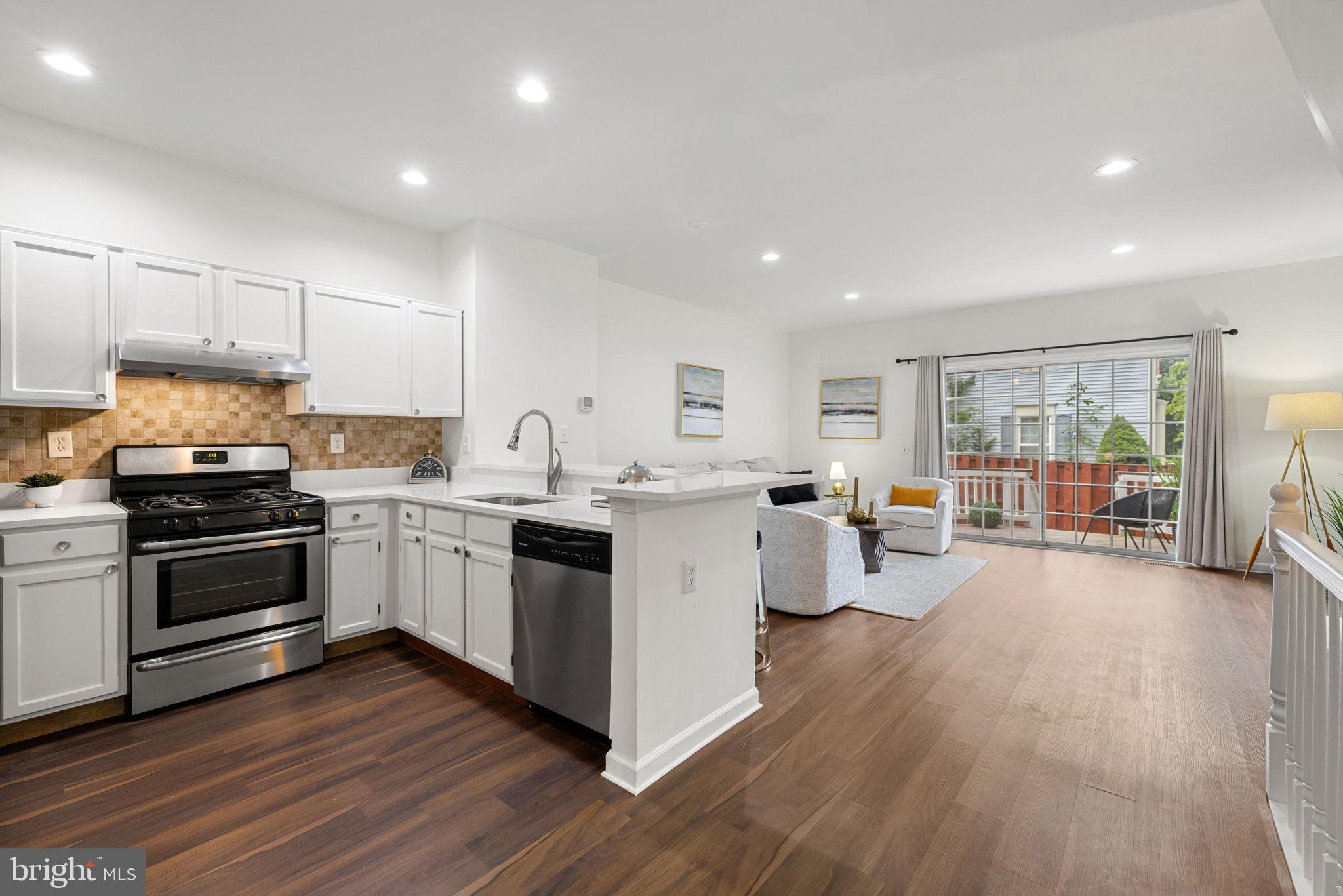 PENDERBROOK - Residential