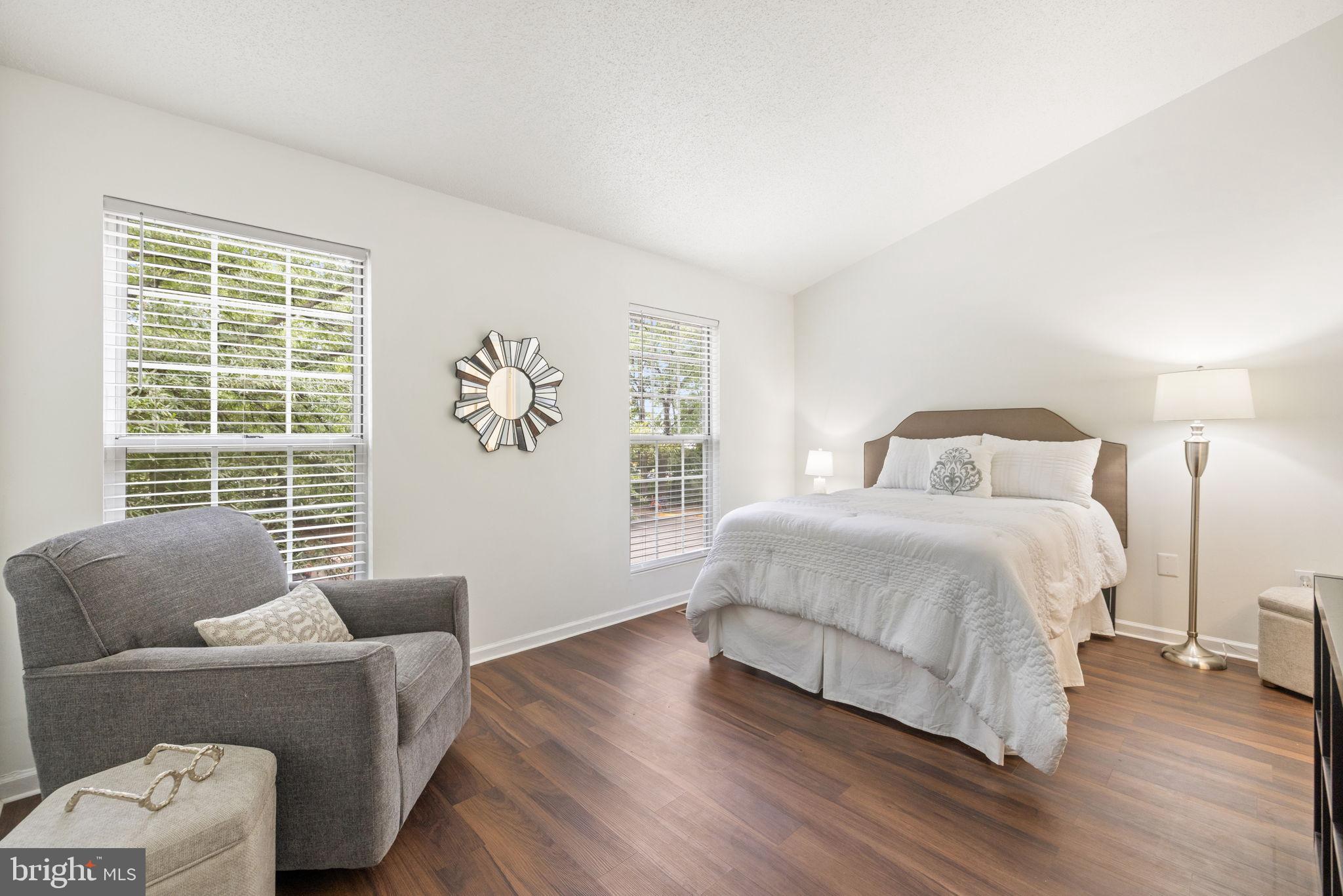 PENDERBROOK - Residential