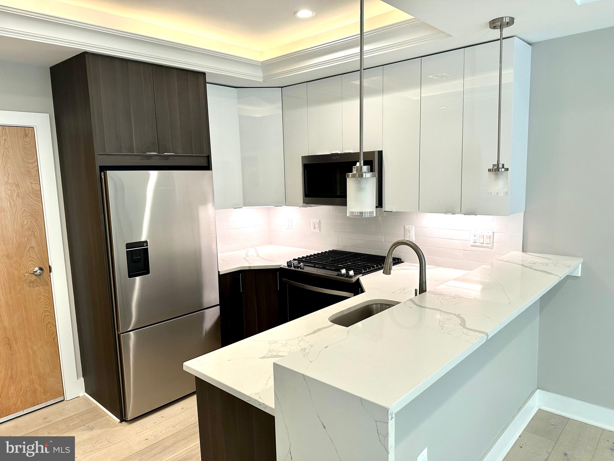 2900 12TH STREET NE 102