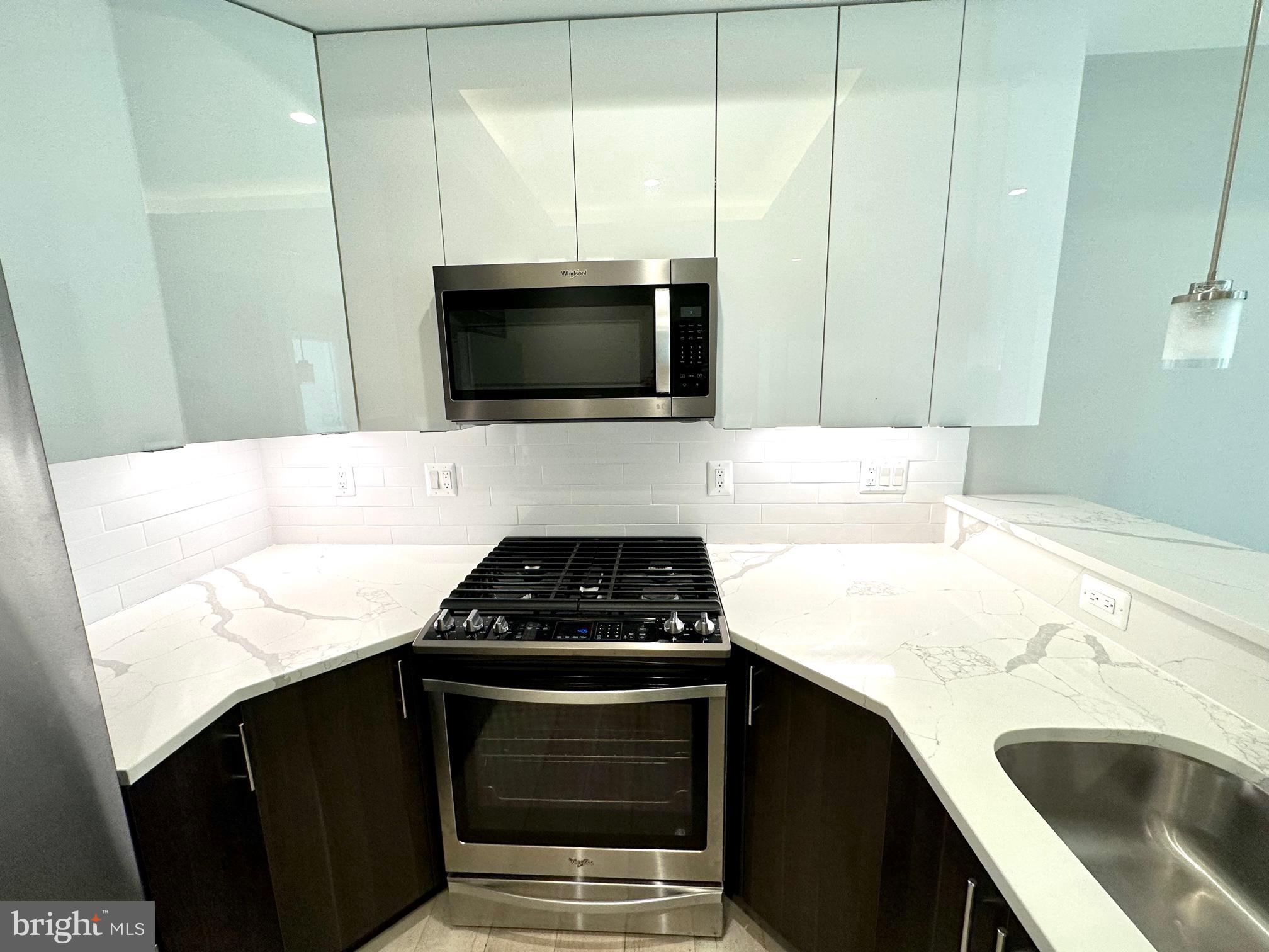 2900 12TH STREET NE 102