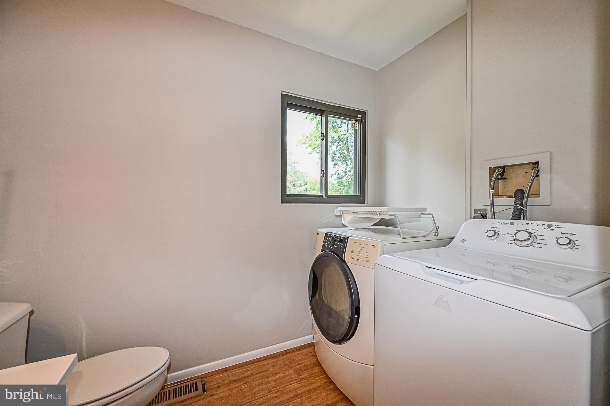 RESTON - Residential Lease