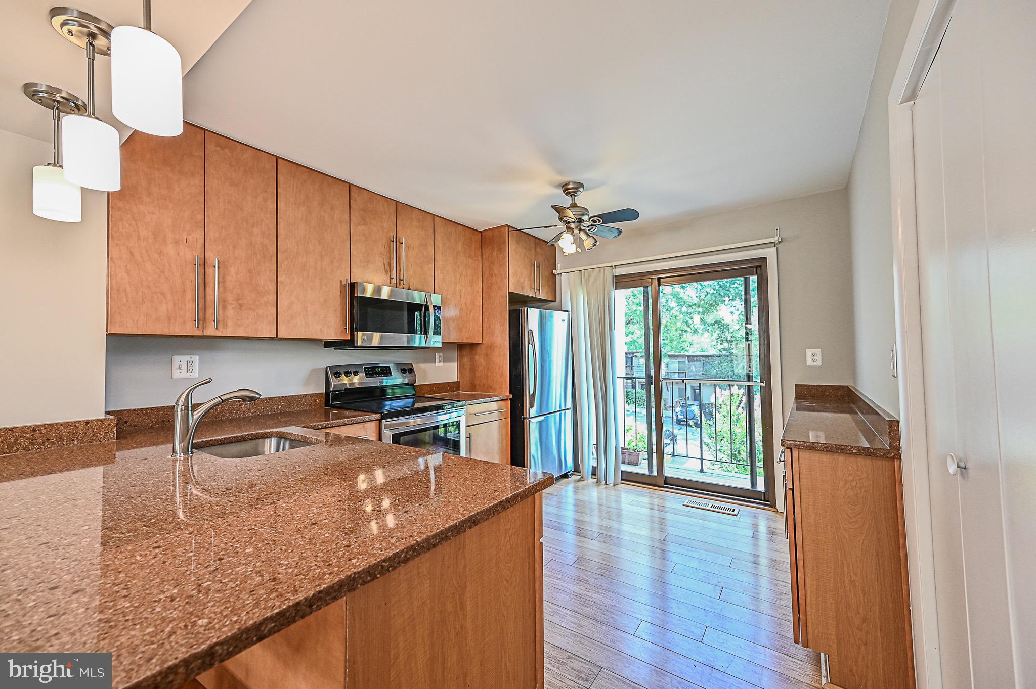 RESTON - Residential Lease