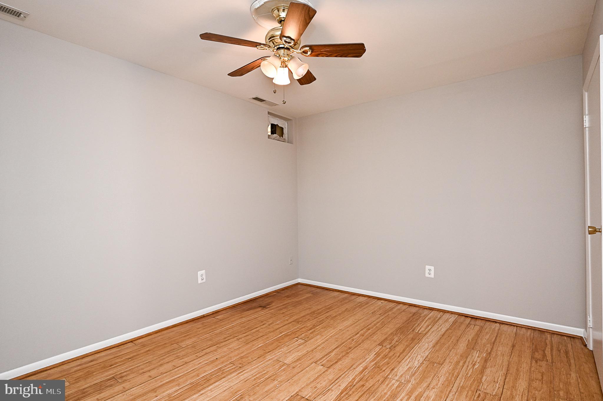 RESTON - Residential Lease