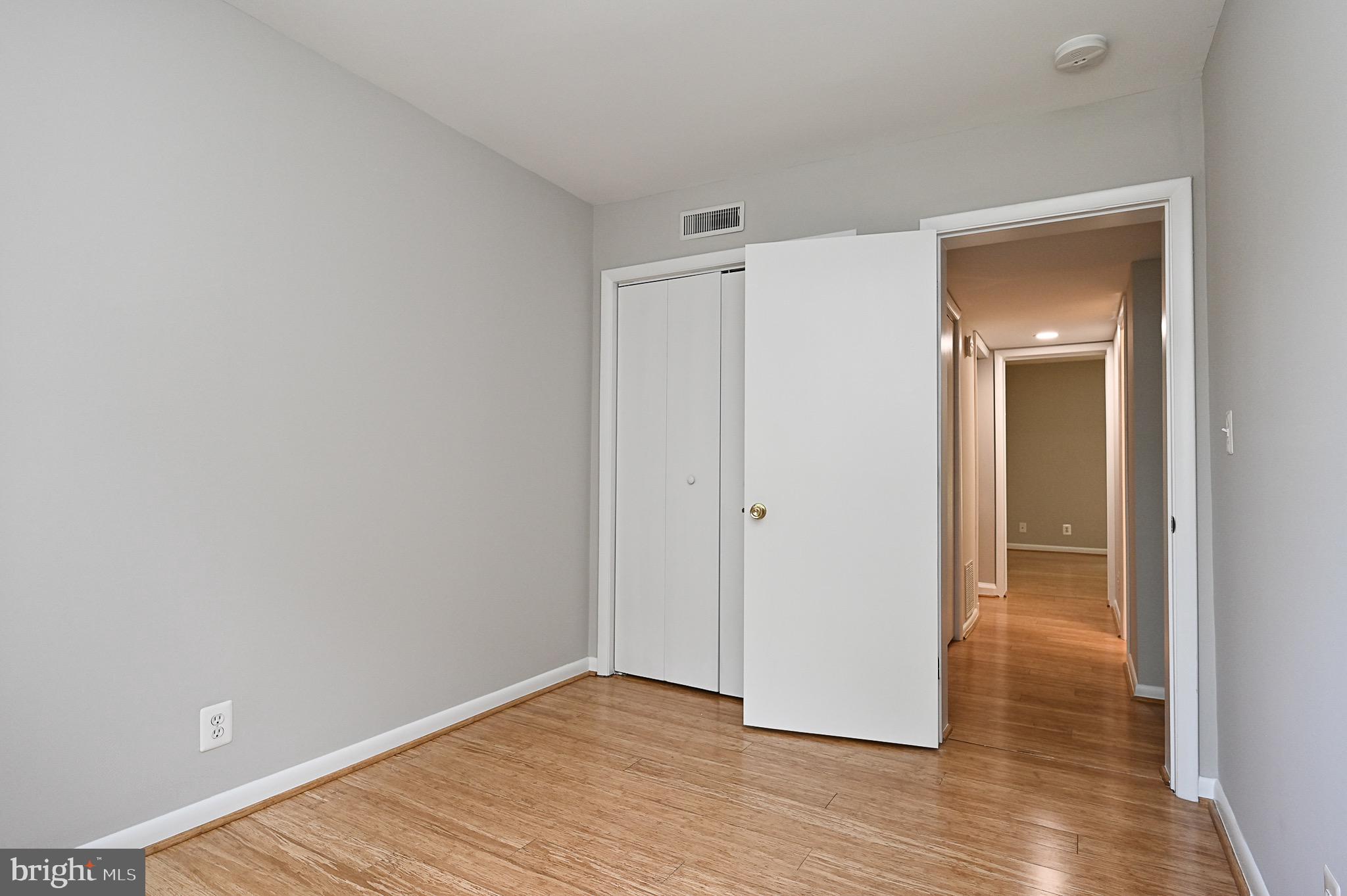 RESTON - Residential Lease