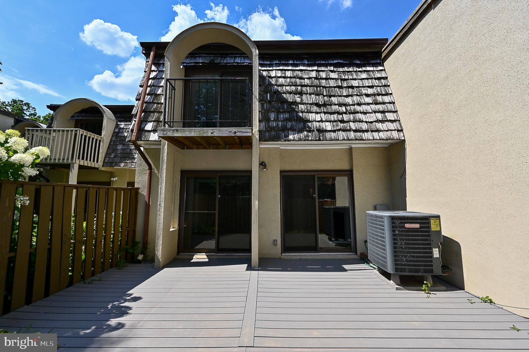 RESTON - Residential Lease