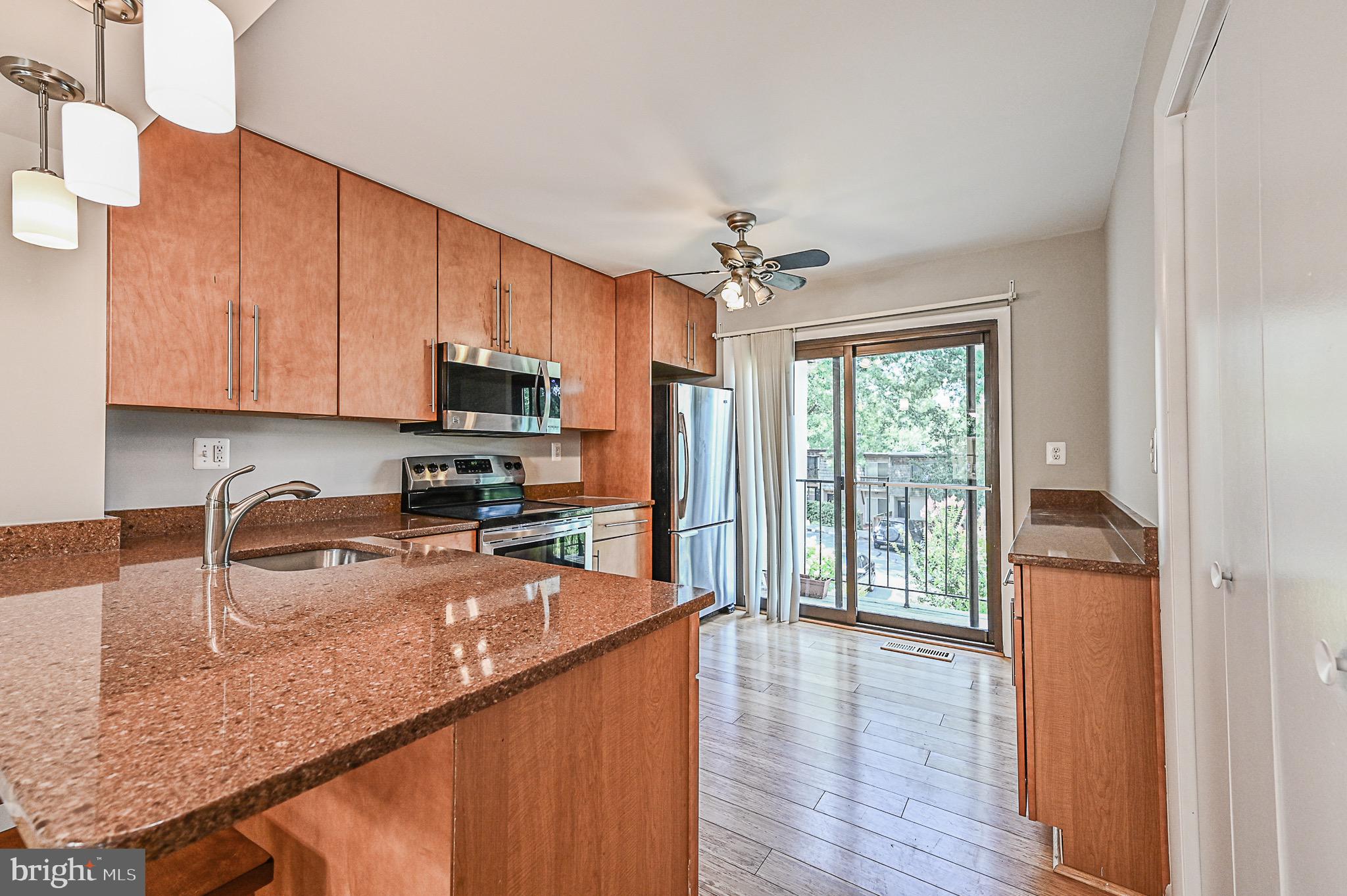 RESTON - Residential Lease