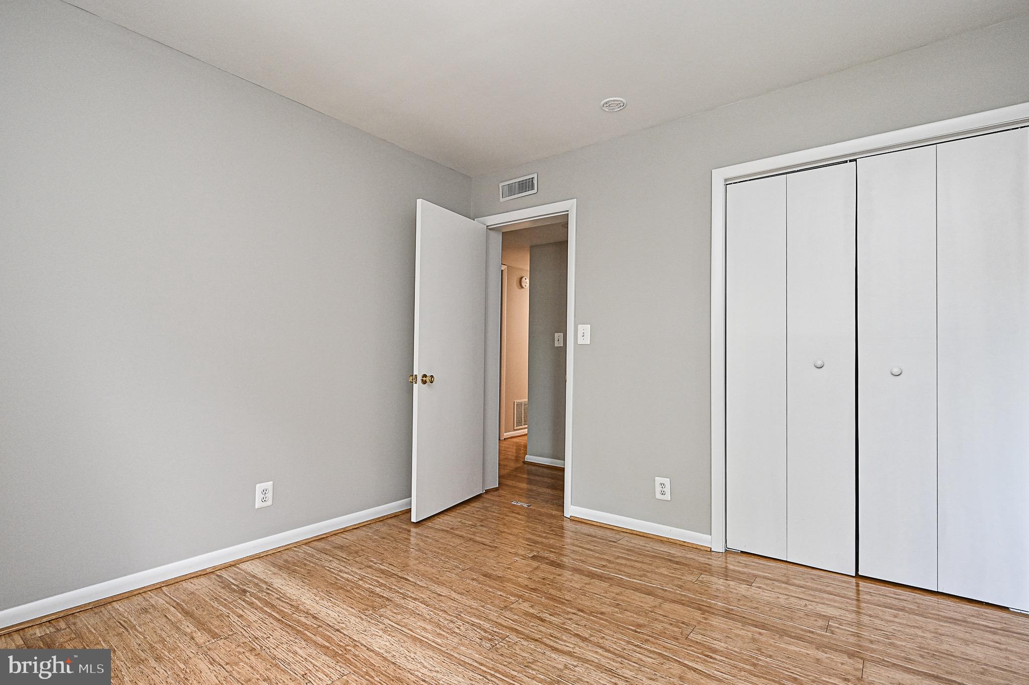 RESTON - Residential Lease