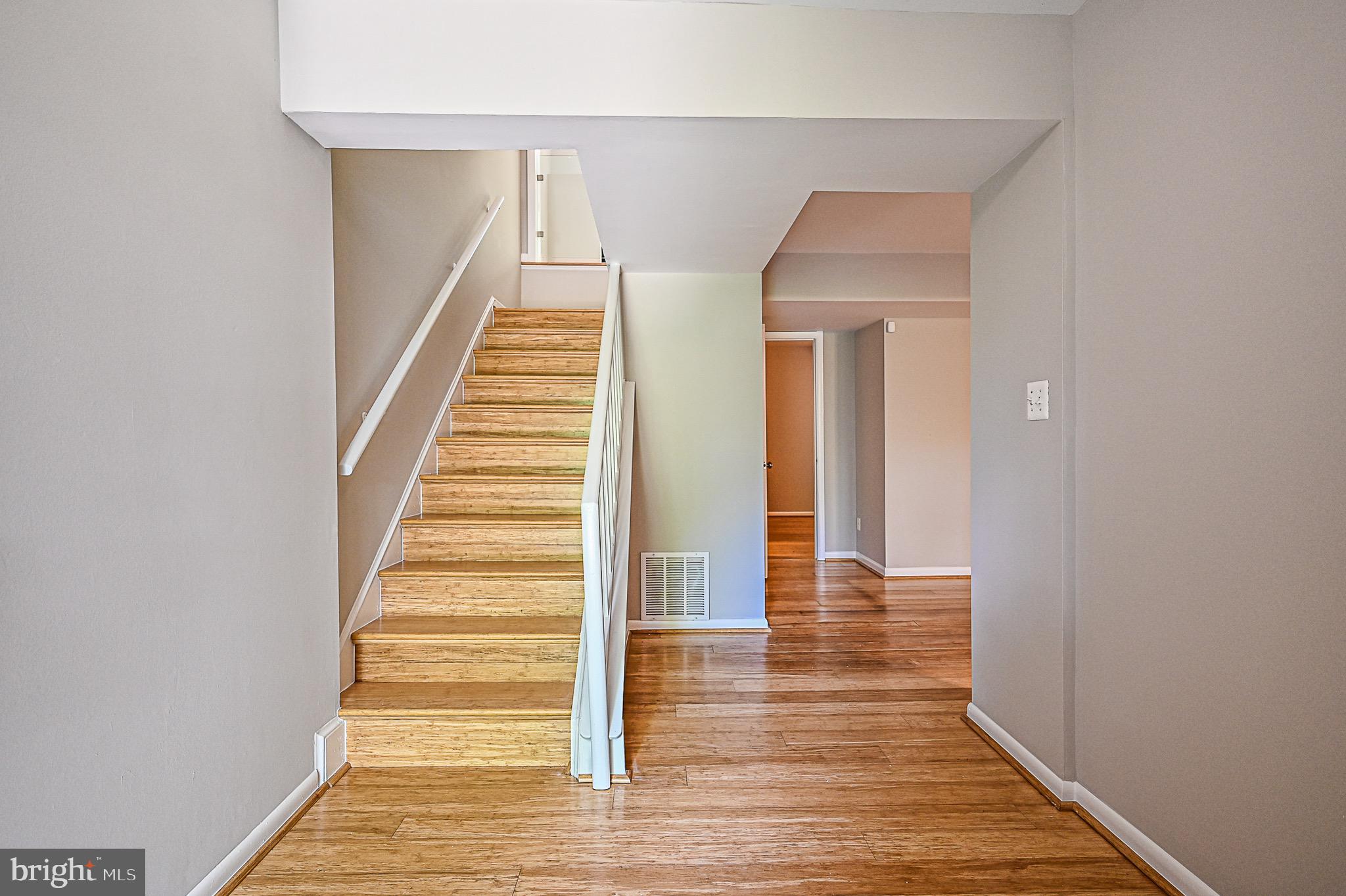 RESTON - Residential Lease