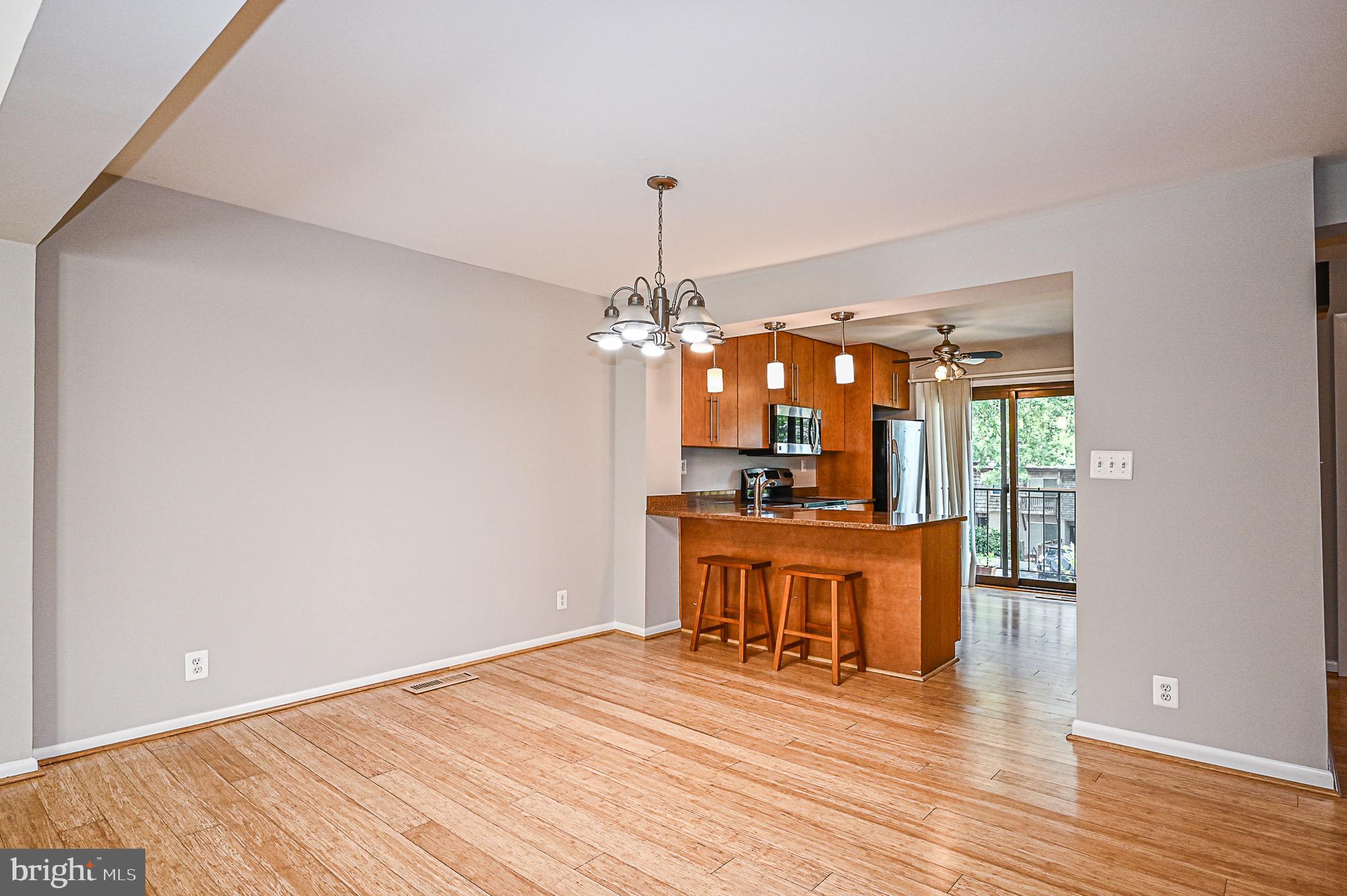 RESTON - Residential Lease