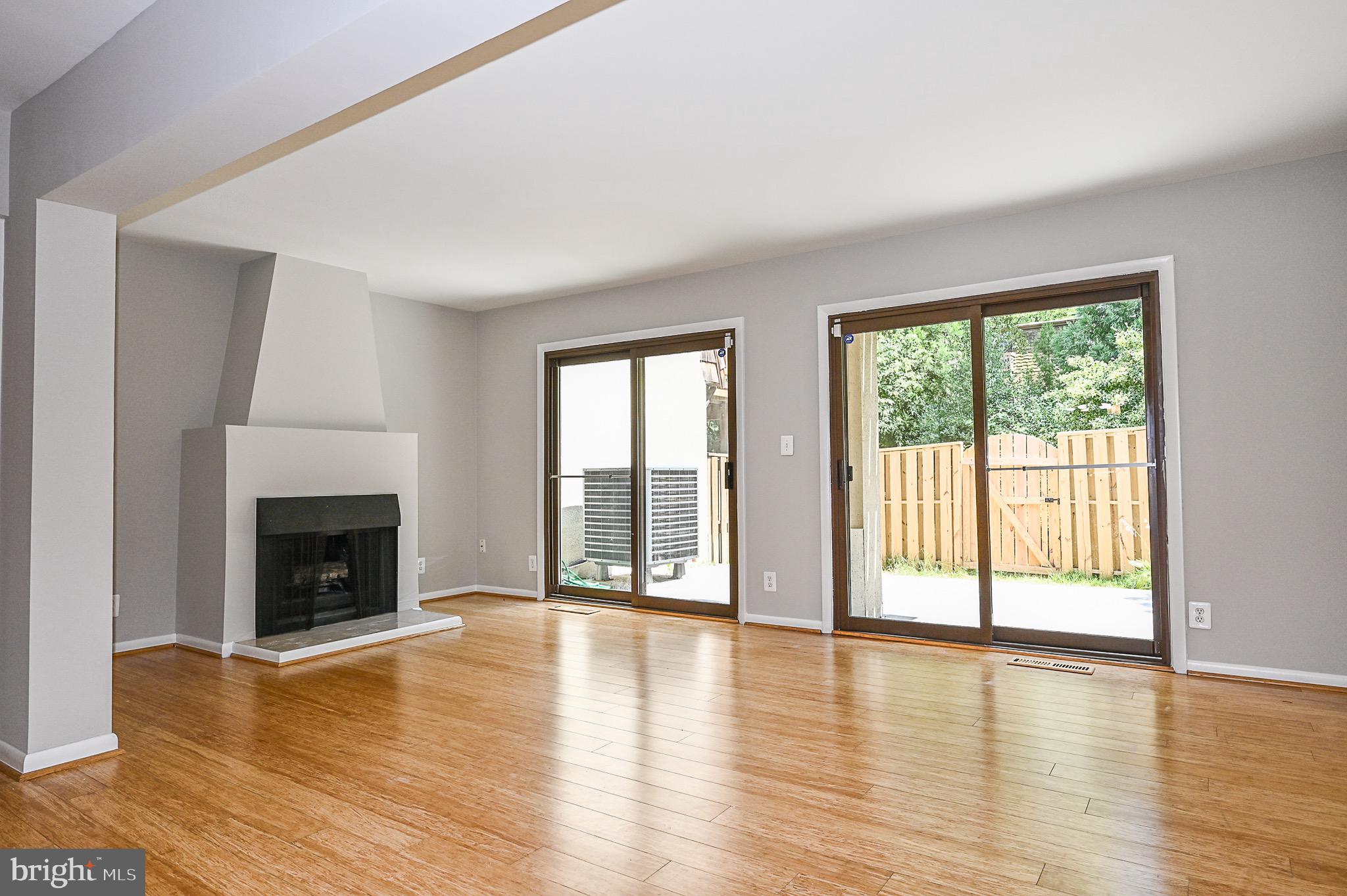 RESTON - Residential Lease