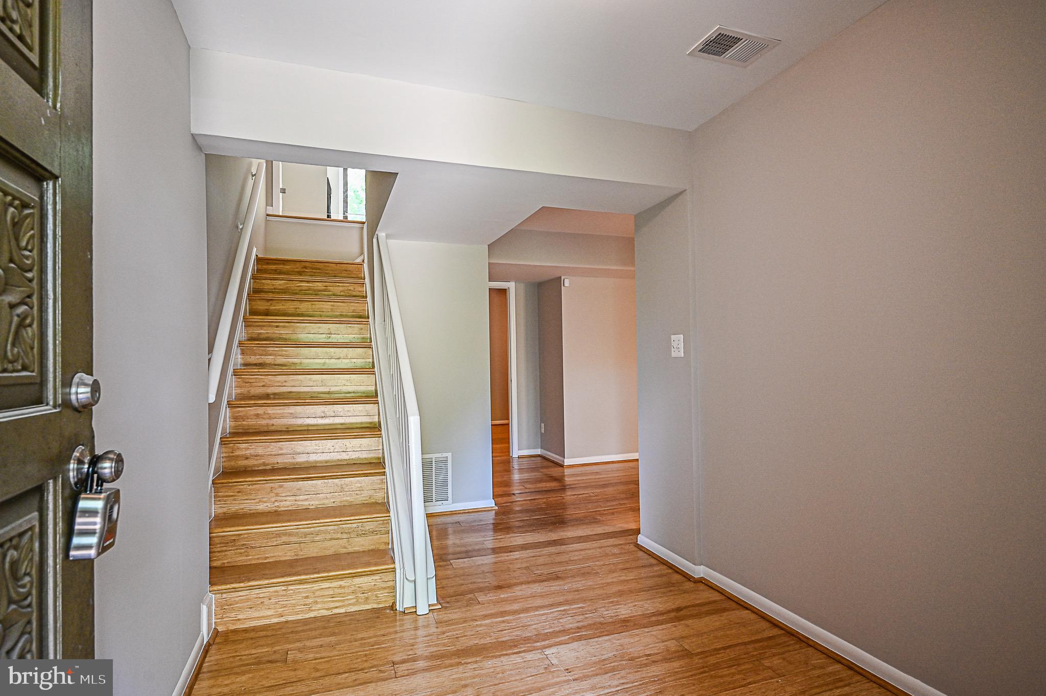 RESTON - Residential Lease