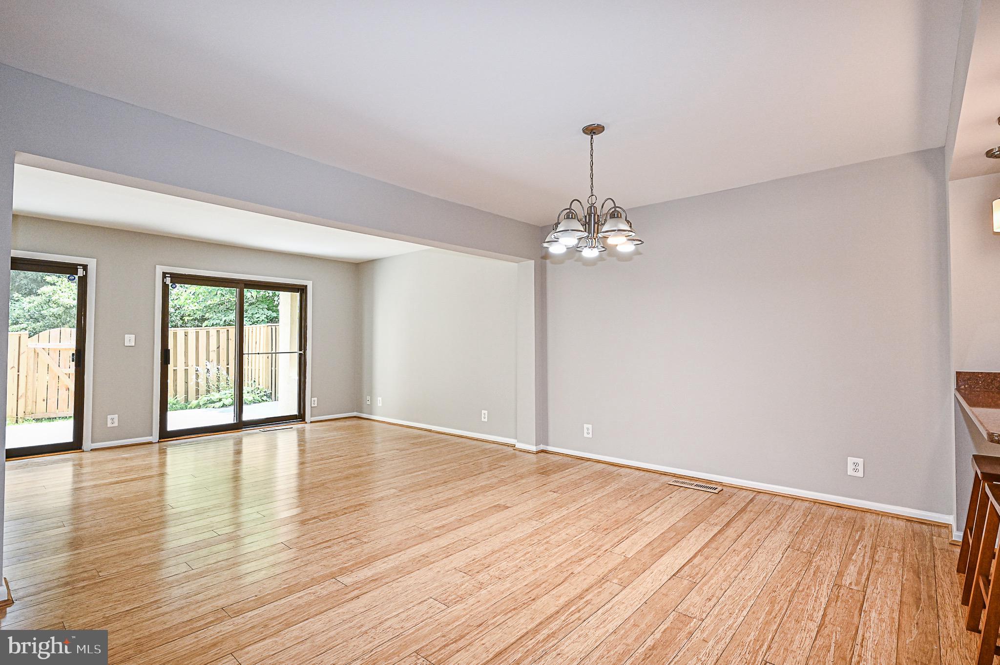 RESTON - Residential Lease