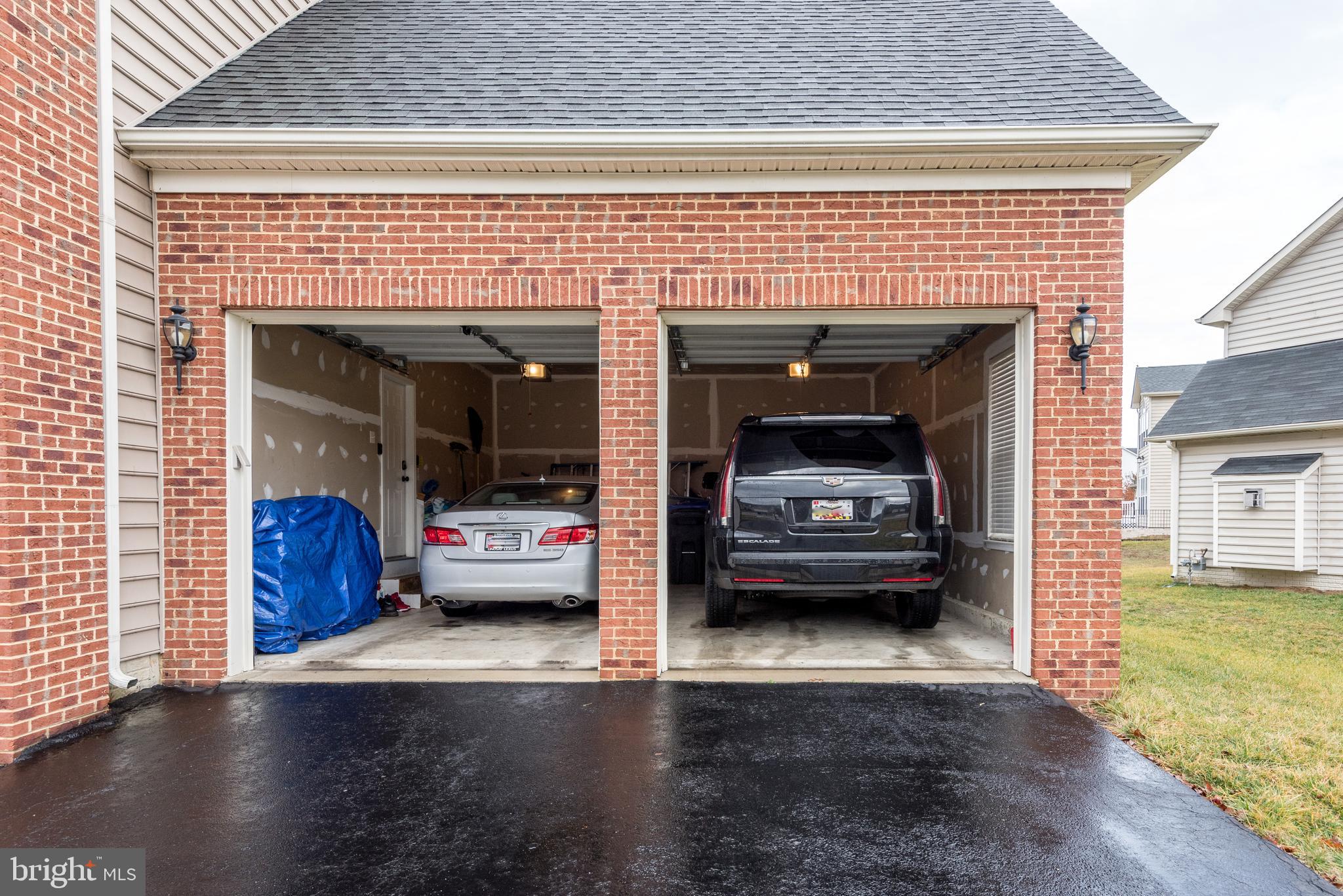 BRENTWOOD - Residential