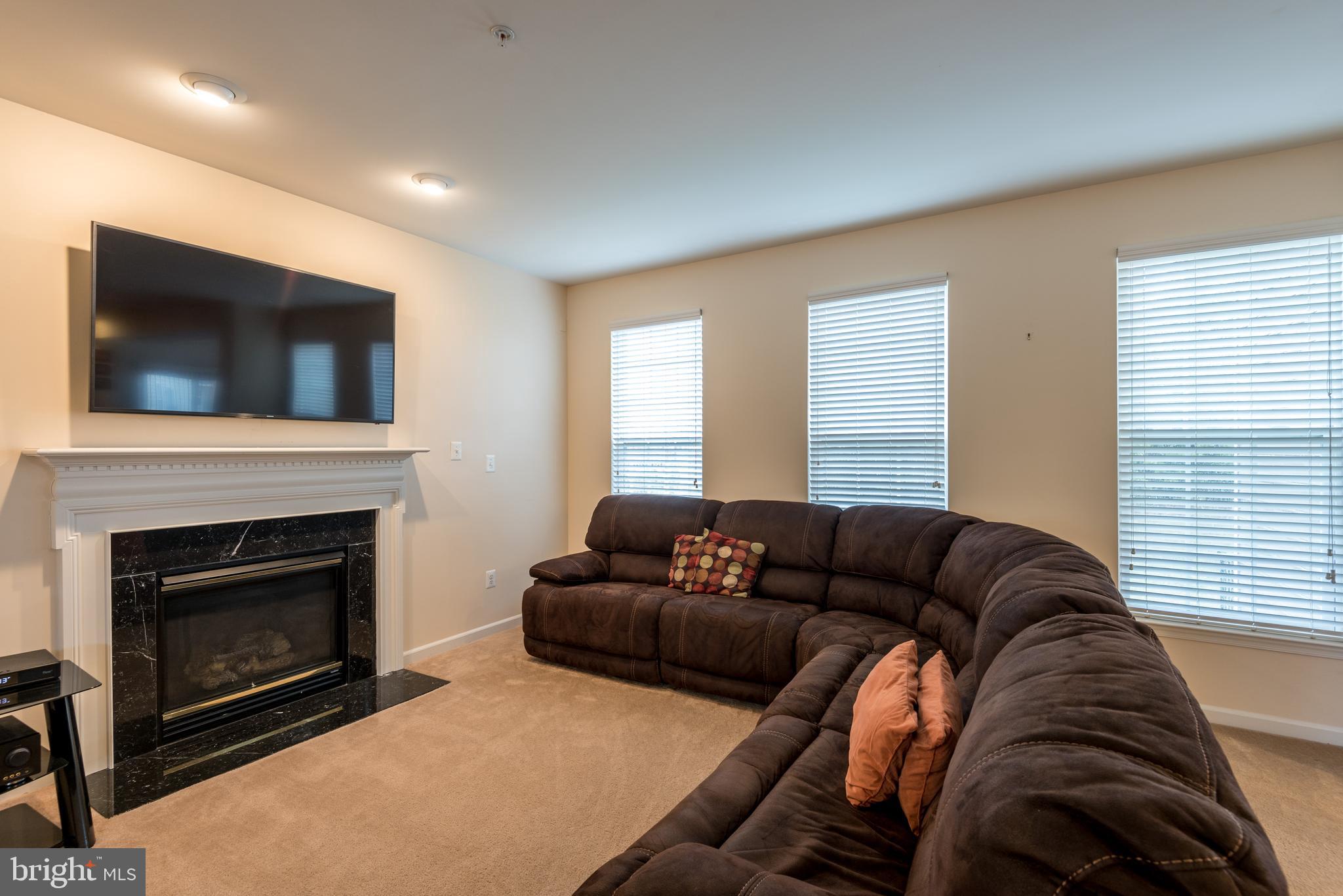 BRENTWOOD - Residential