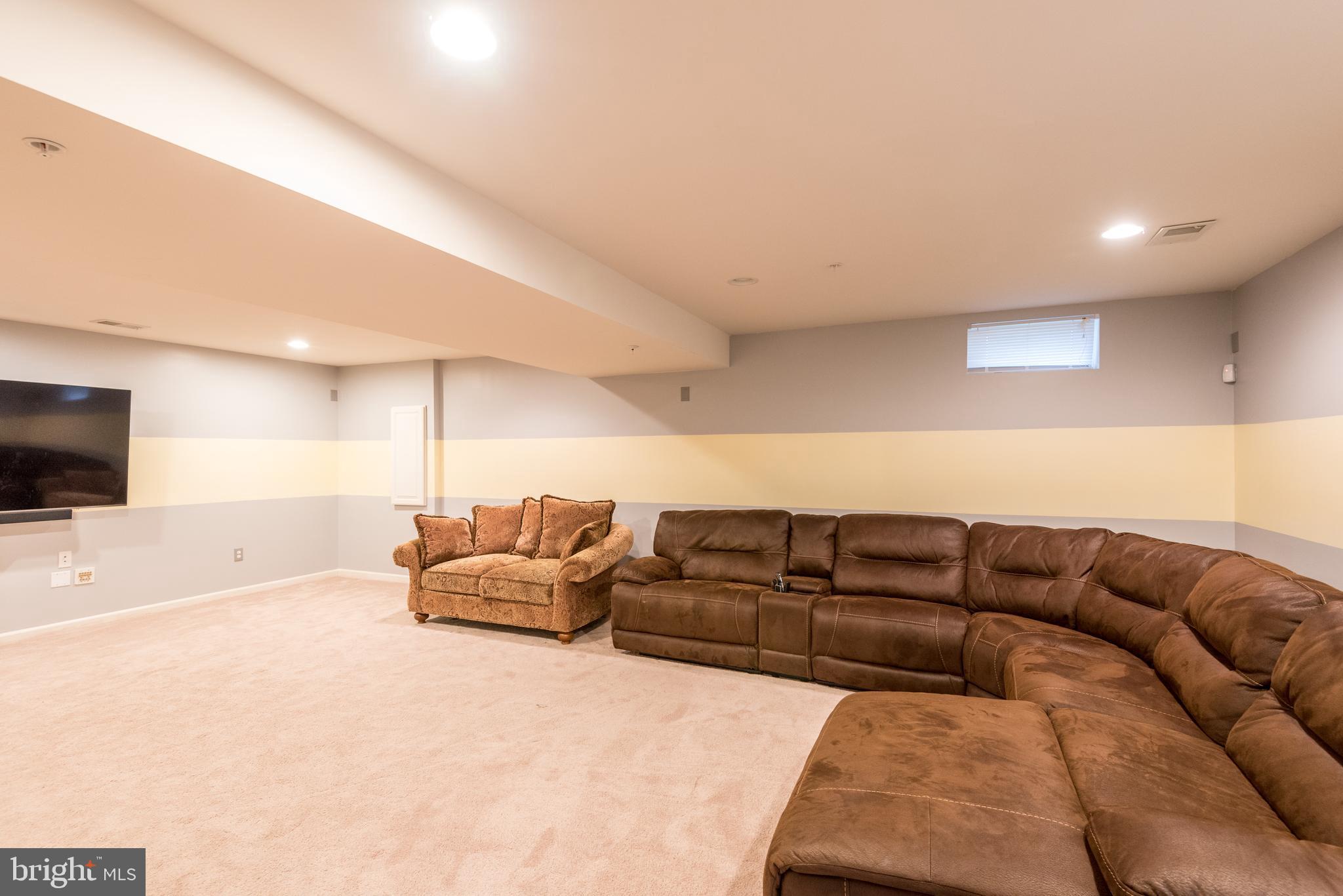 BRENTWOOD - Residential