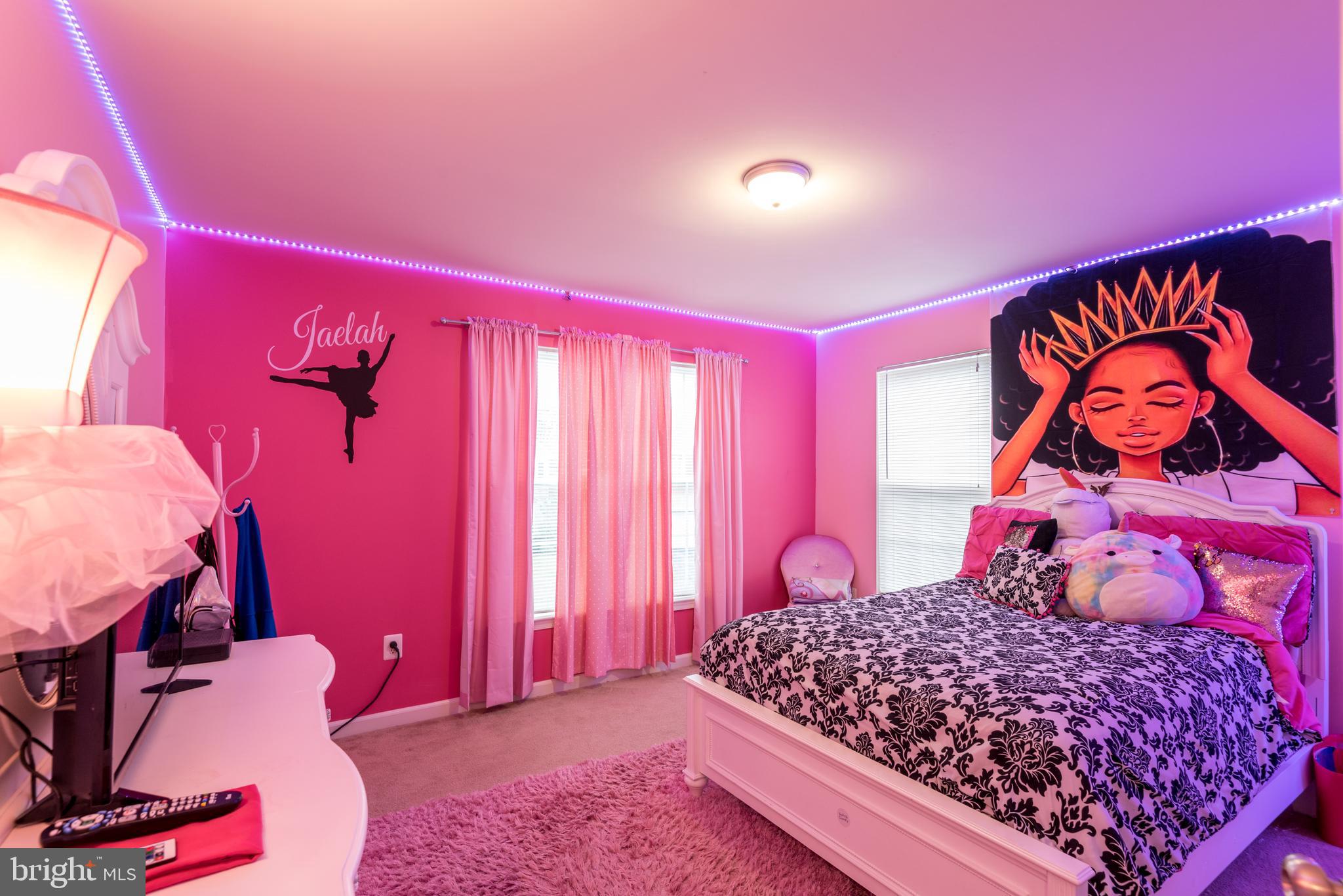 BRENTWOOD - Residential