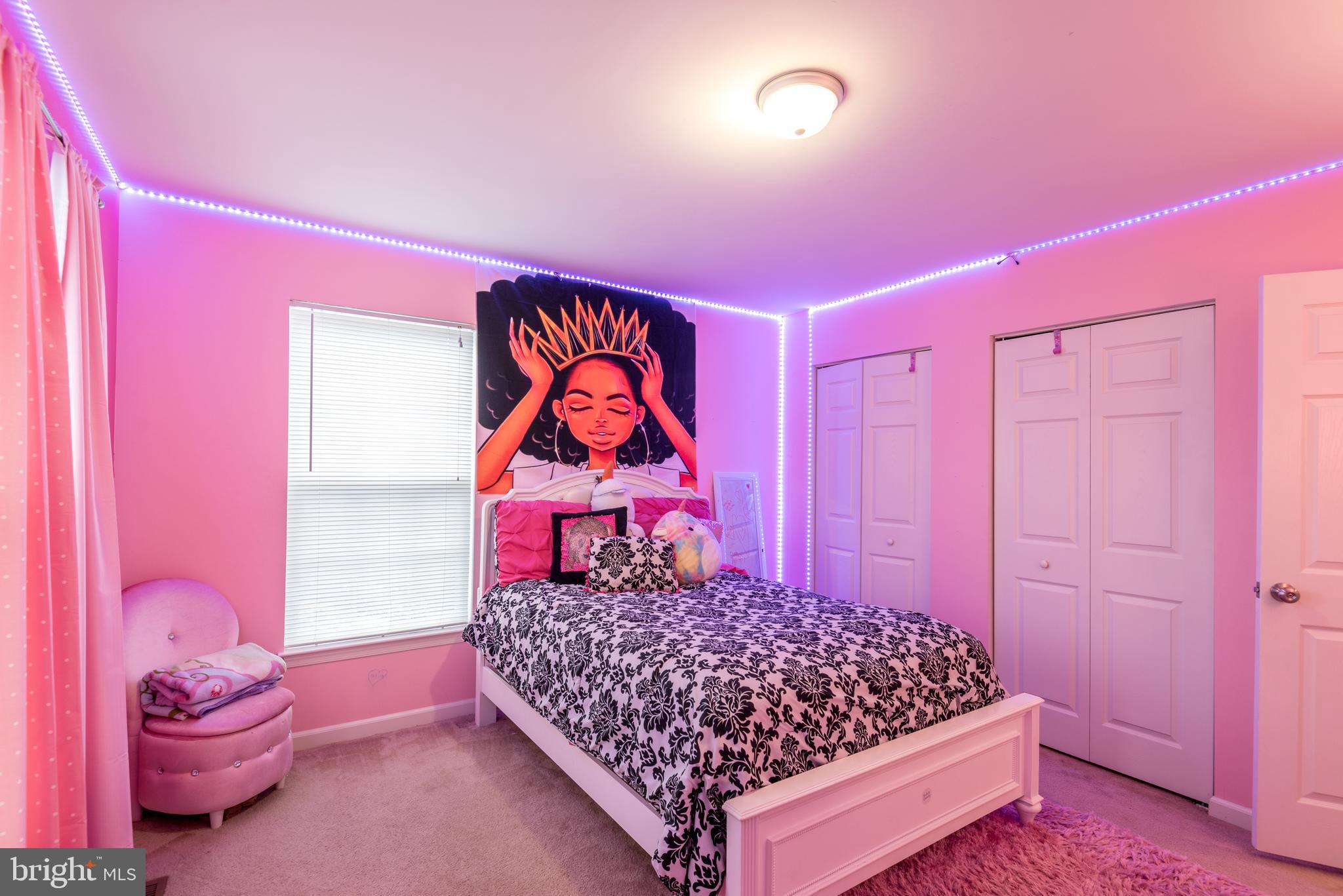 BRENTWOOD - Residential