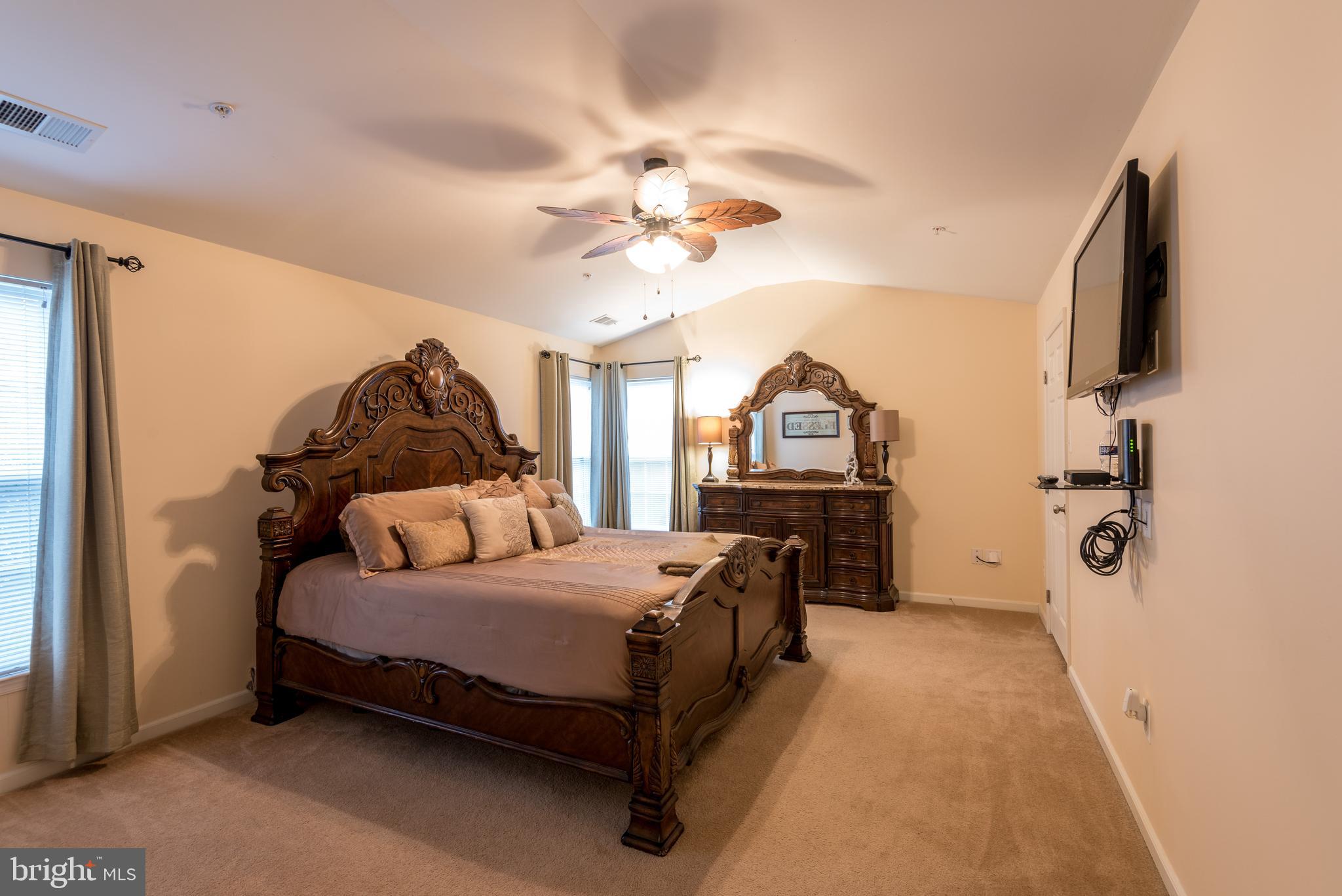 BRENTWOOD - Residential