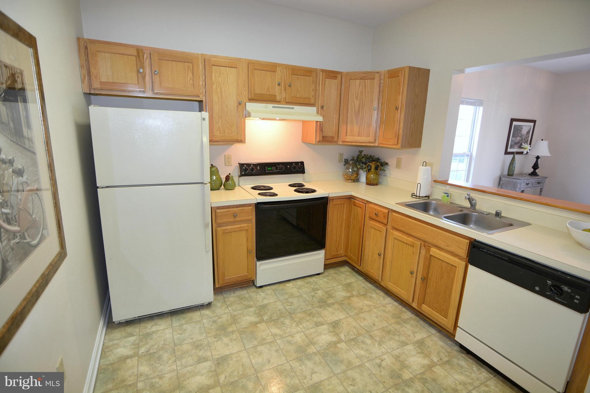 SEVEN OAKS - Residential