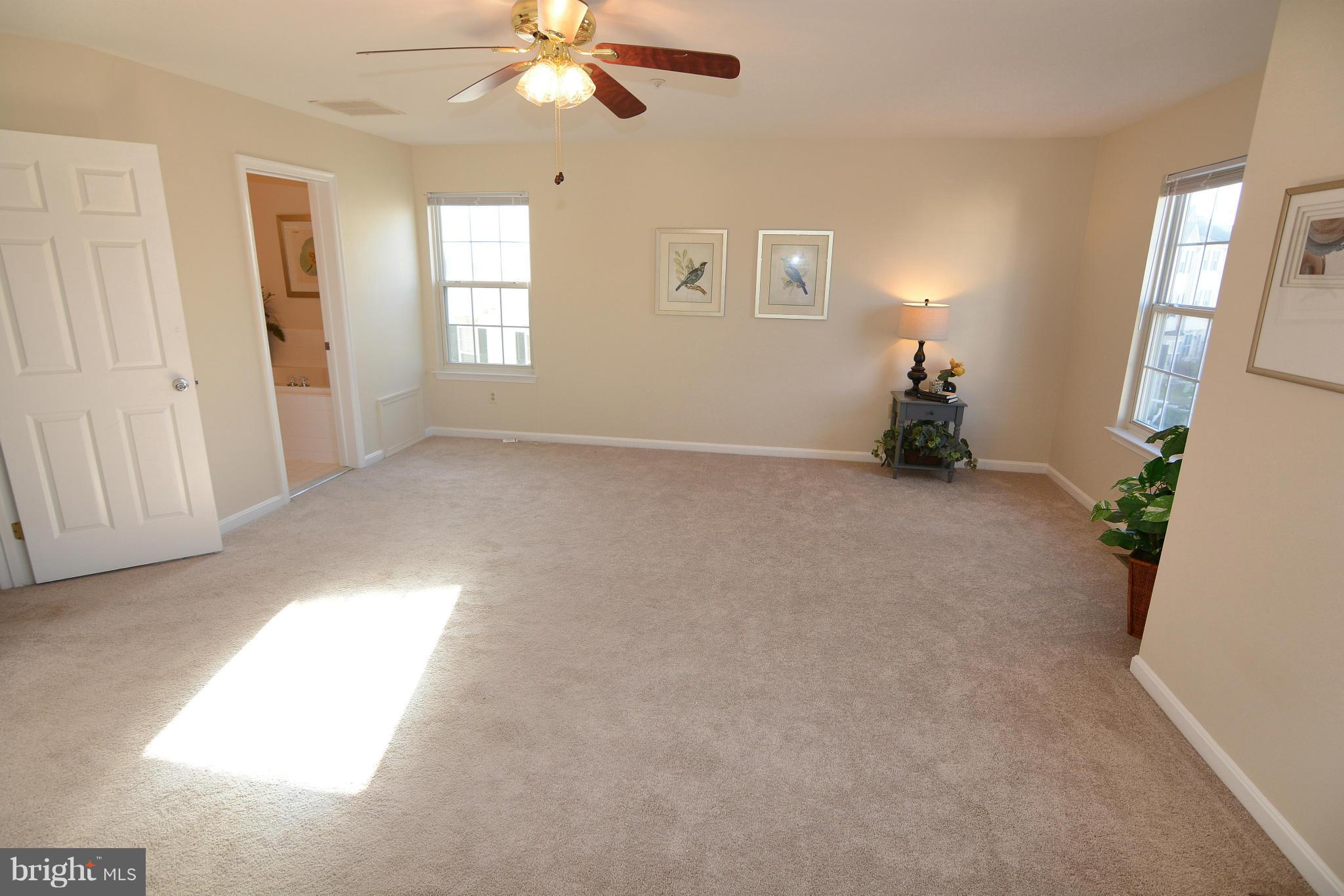 SEVEN OAKS - Residential