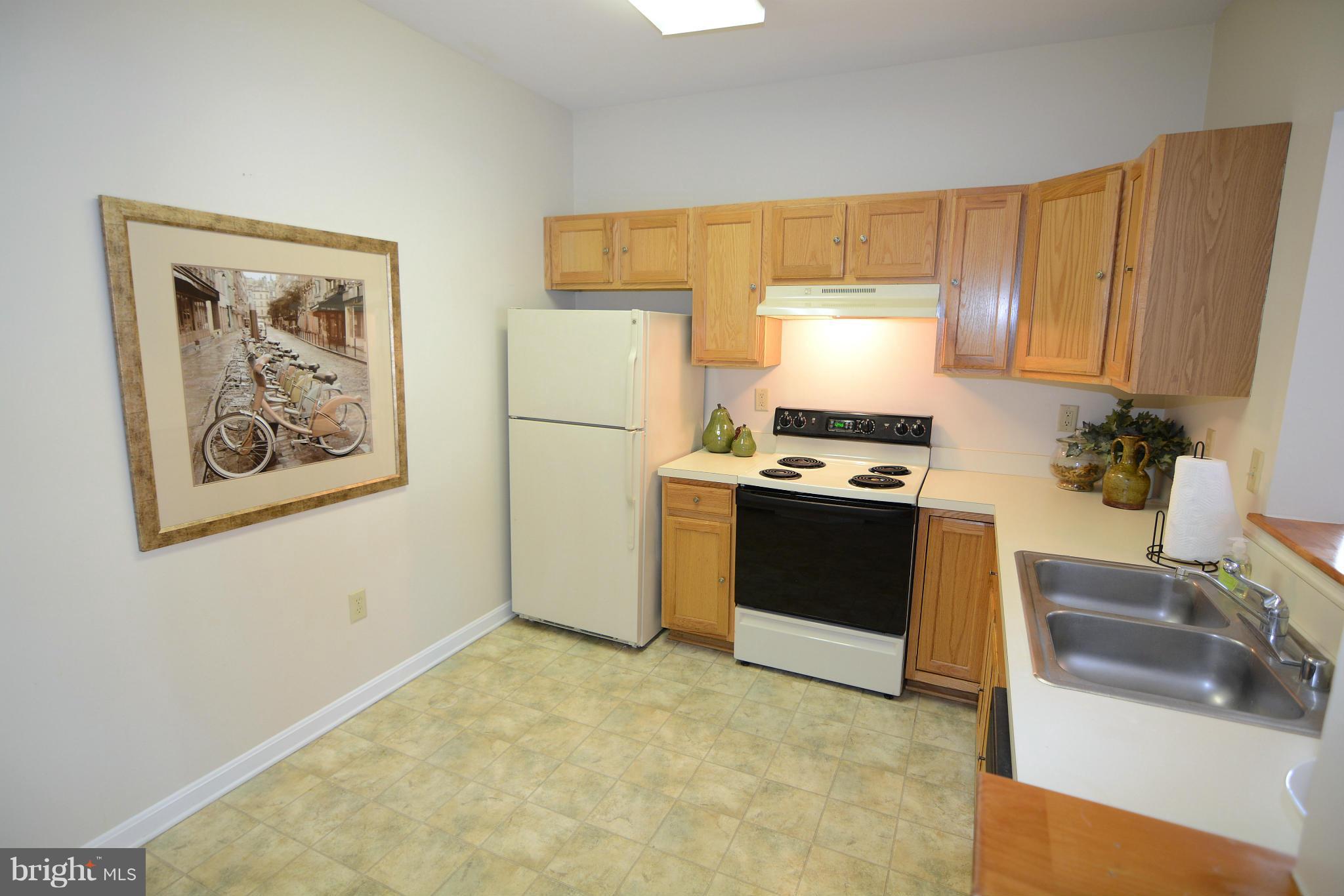 SEVEN OAKS - Residential