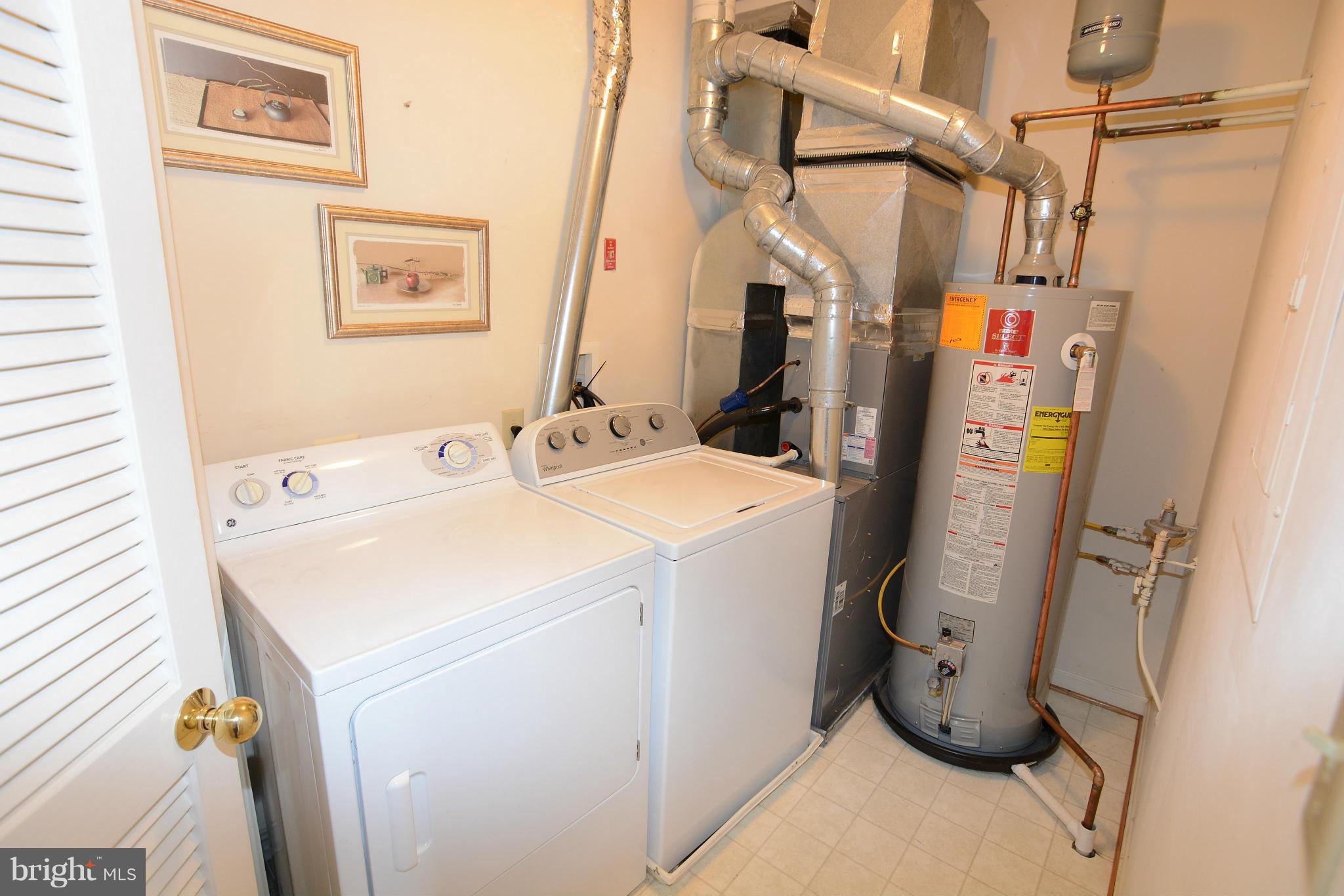 SEVEN OAKS - Residential