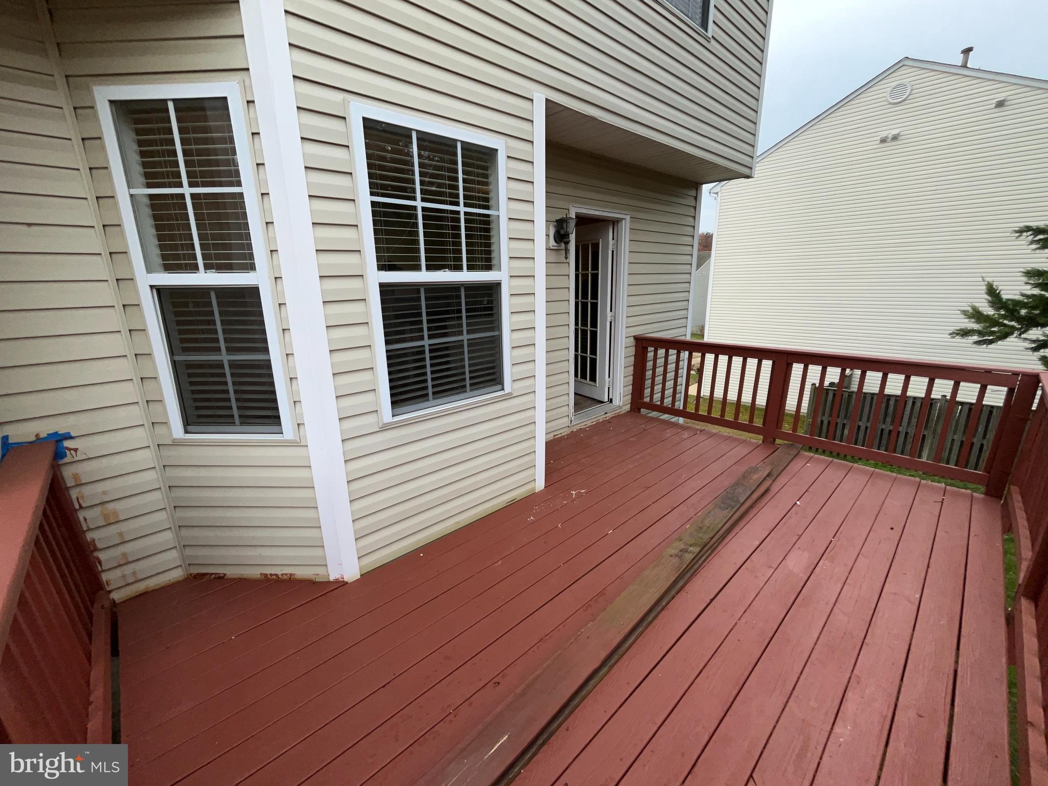 STONE RIVER - Residential Lease