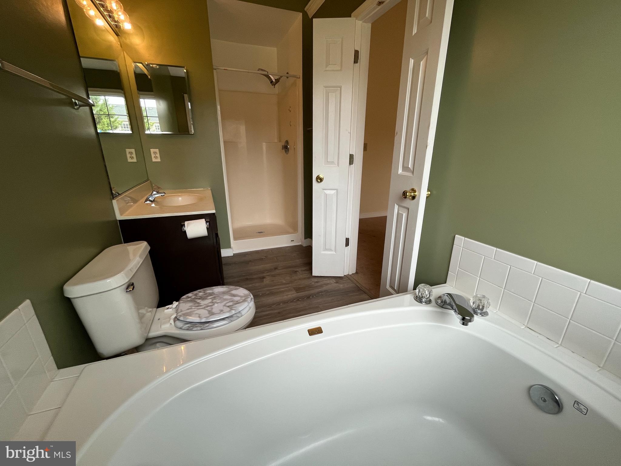 STONE RIVER - Residential Lease